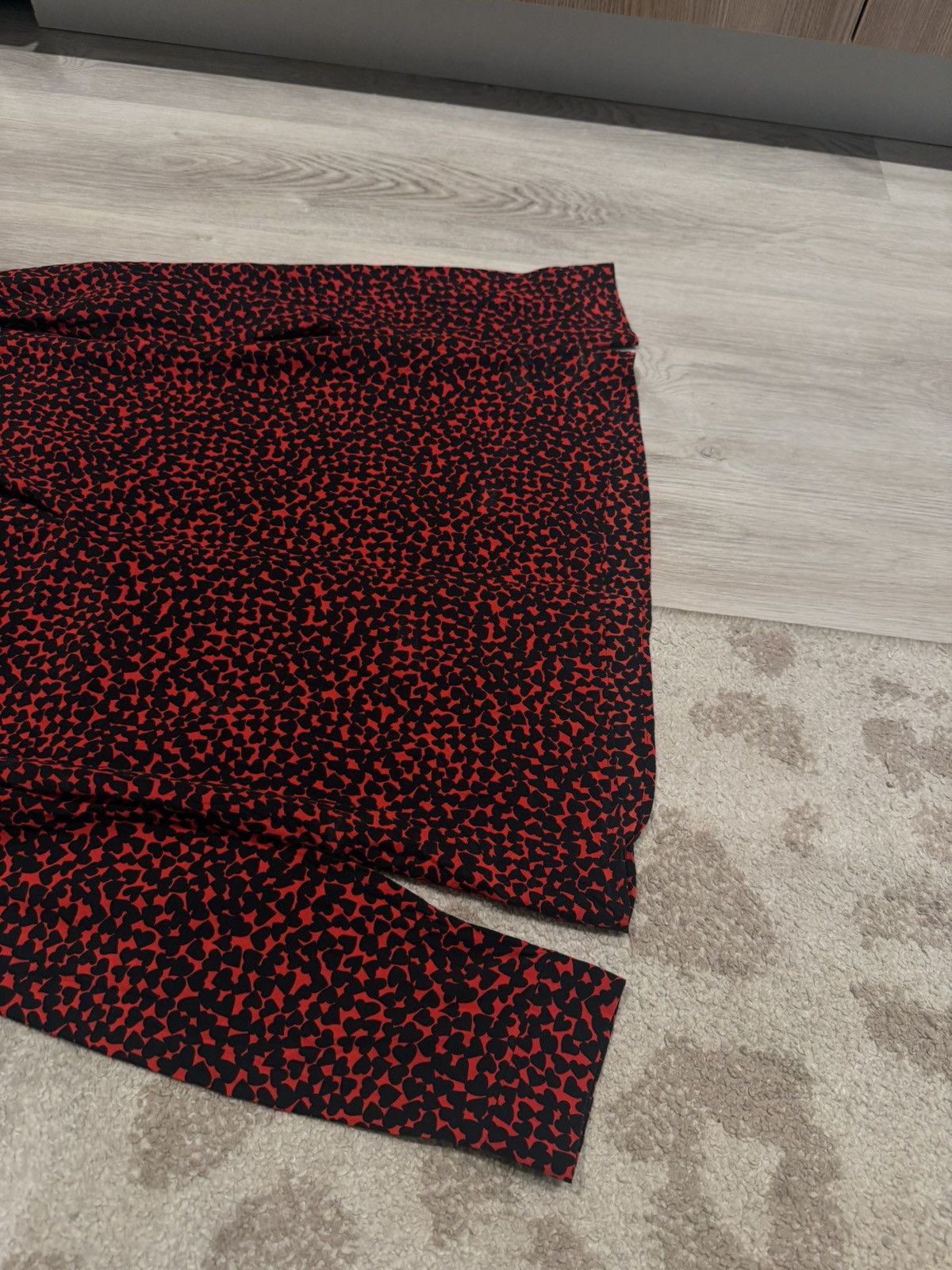 Saint Laurent Paris s/s 2014 hearts silk shirt!! Size US S / EU 44-46 / 1 - 2 Thumbnail