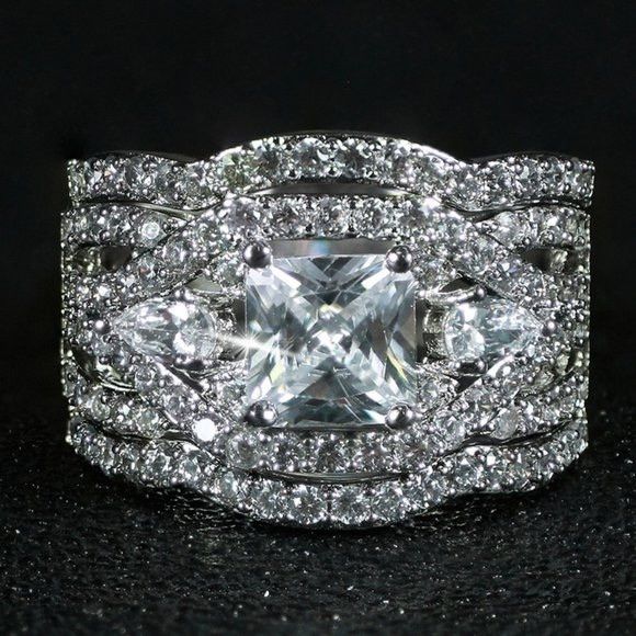 Other 18K White Gold Princess Cut Diamond 3PC Ring Size ONE SIZE - 2 Thumbnail