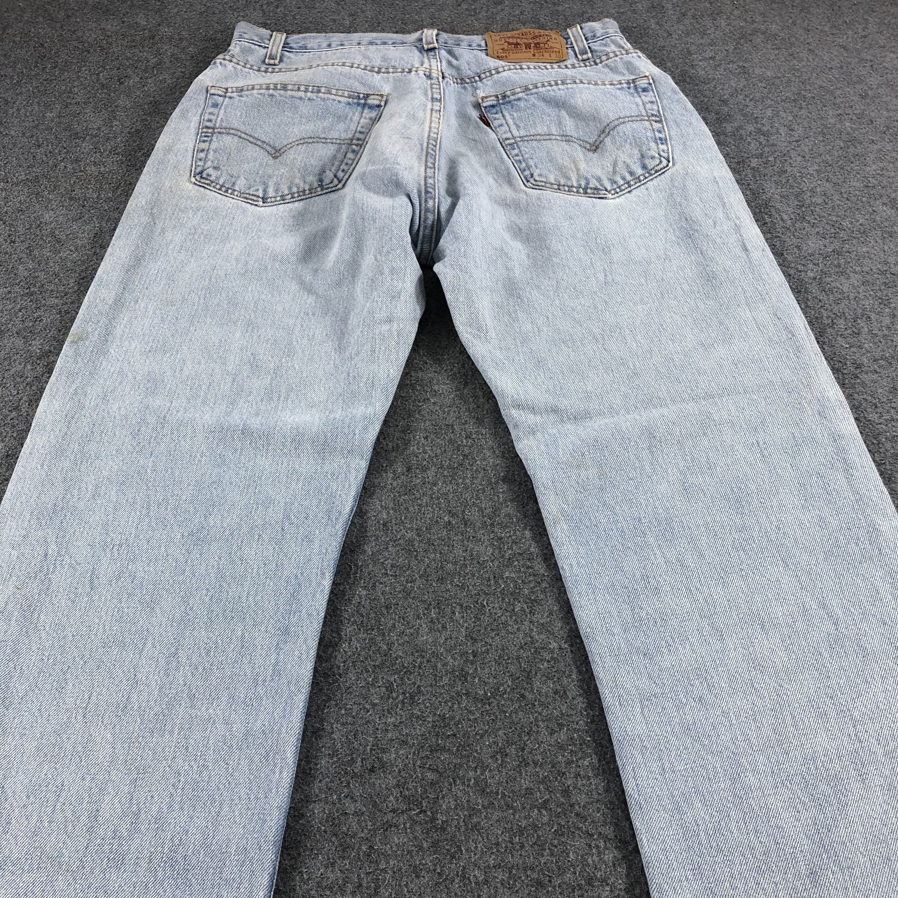 Levi's Vintage 90s Light Wash Levis 505 Jeans- J1299 Size US 33 - 4 Thumbnail