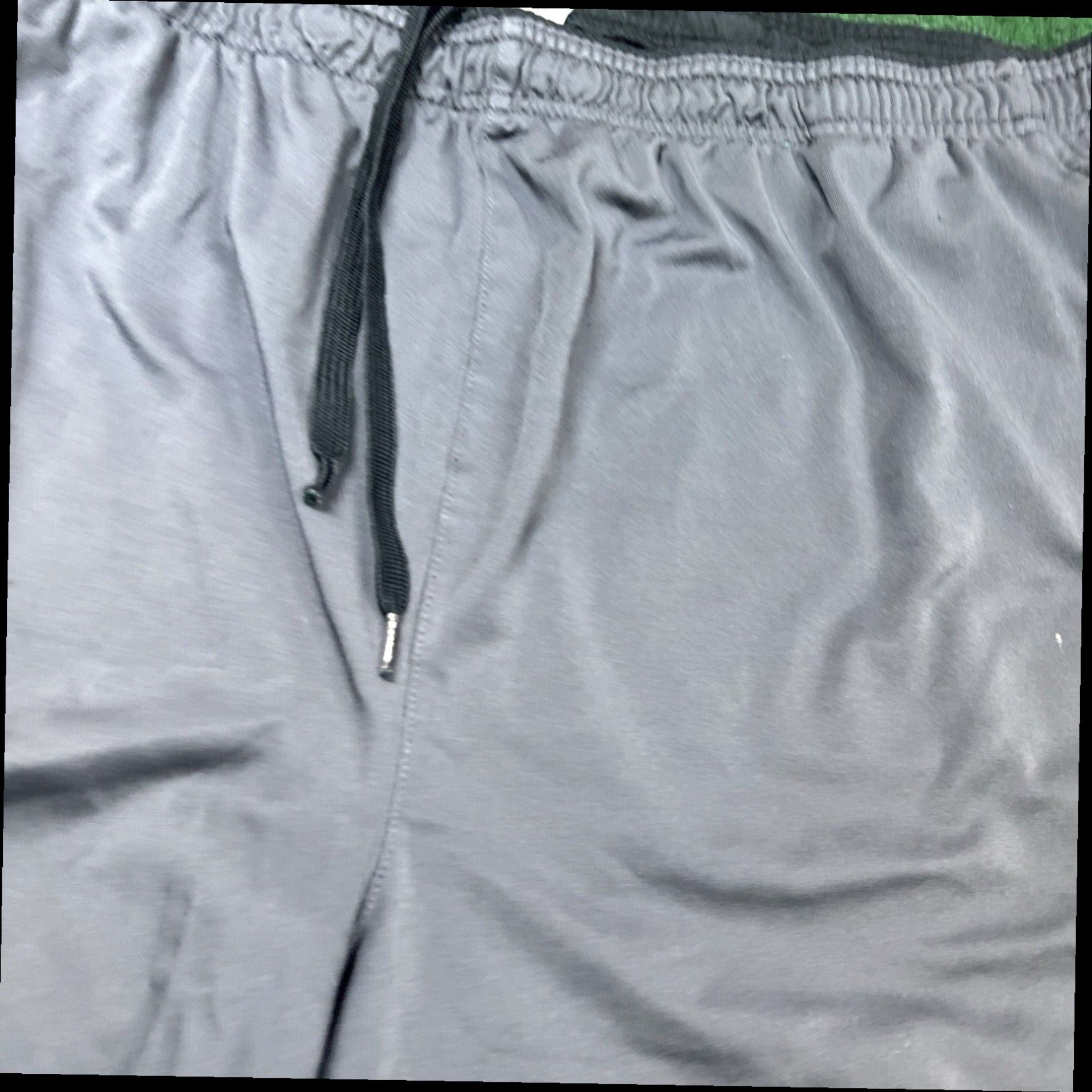 Reebok Reebok Shorts Adult 2XL Gray Polyester Gym Training Running Workout Lightweight Size 40" / US 18 - 2 Thumbnail