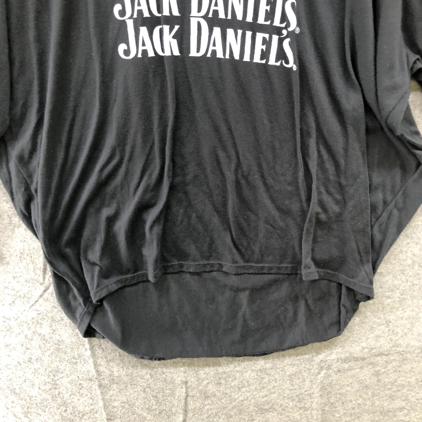 Vintage Jack Daniels Long Sleeve Graphic T Shirt Womens L Black Dolman High Low Hem Size L / US 10 / IT 46 - 4 Thumbnail
