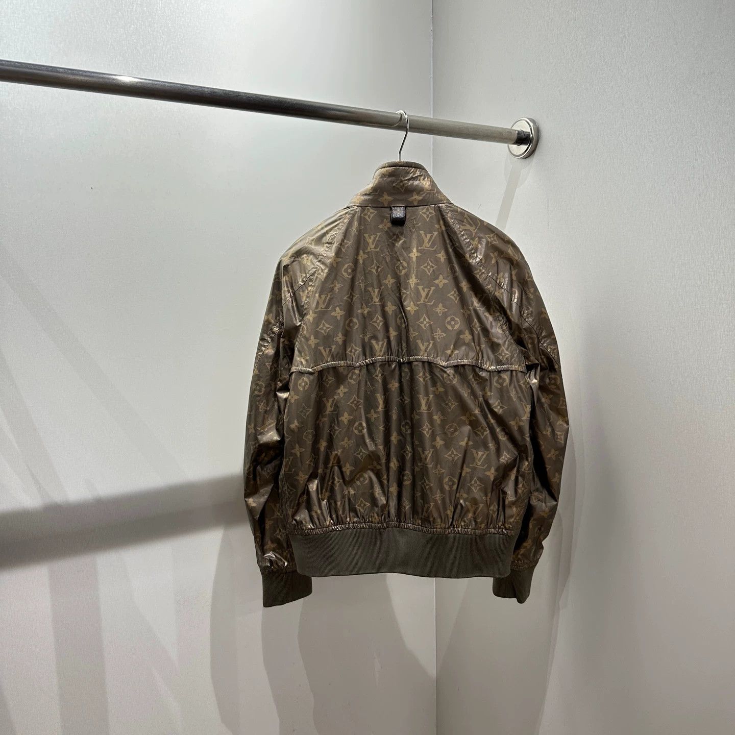 Louis Vuitton Louis Vuitton Monogram Print Metallic Zipper Jacket 36 Size XS / US 0-2 / IT 36-38 - 2 Thumbnail