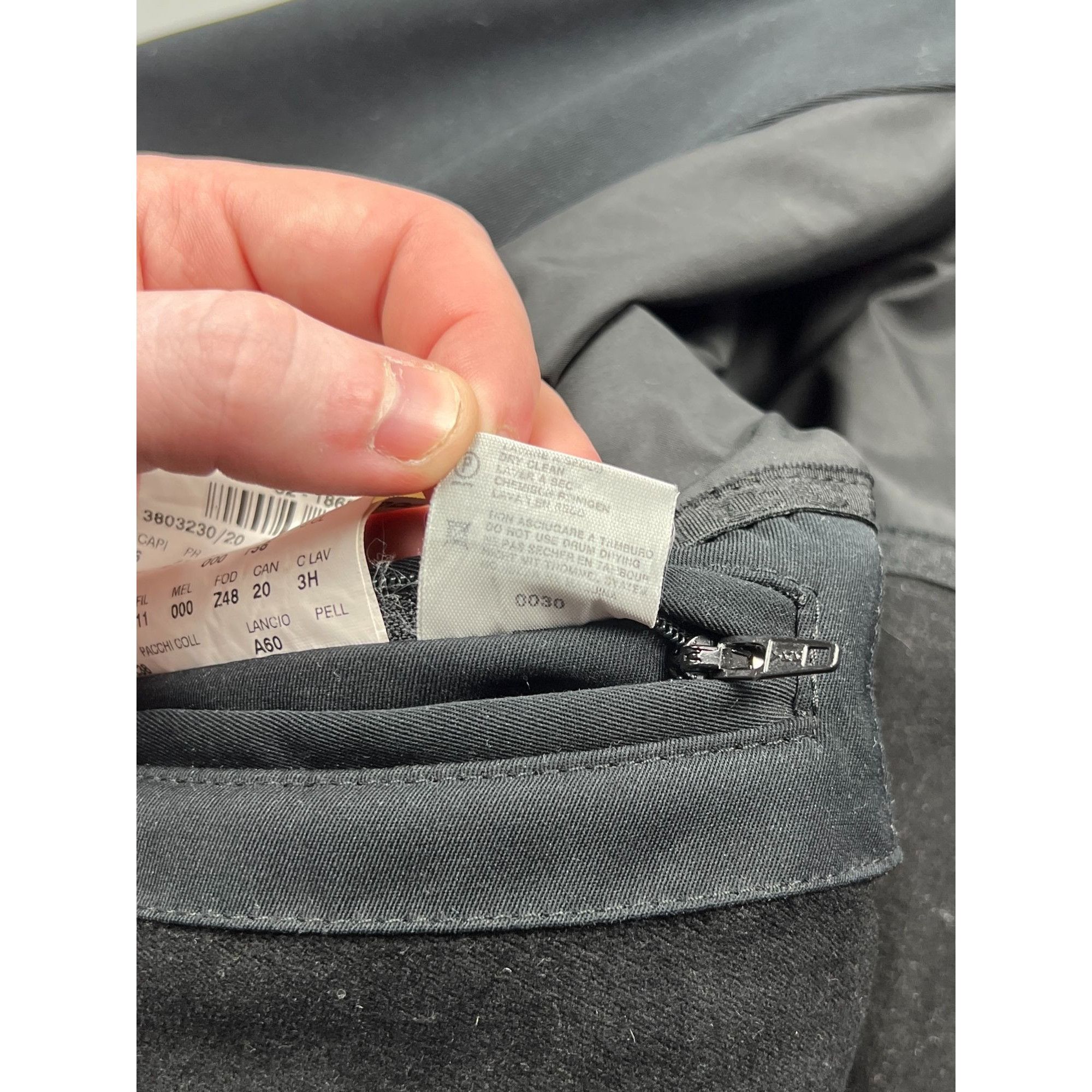 Corneliani Corneliani Collection Double Breasted Coat (Y0768) Size US L / EU 52-54 / 3 - 11 Thumbnail