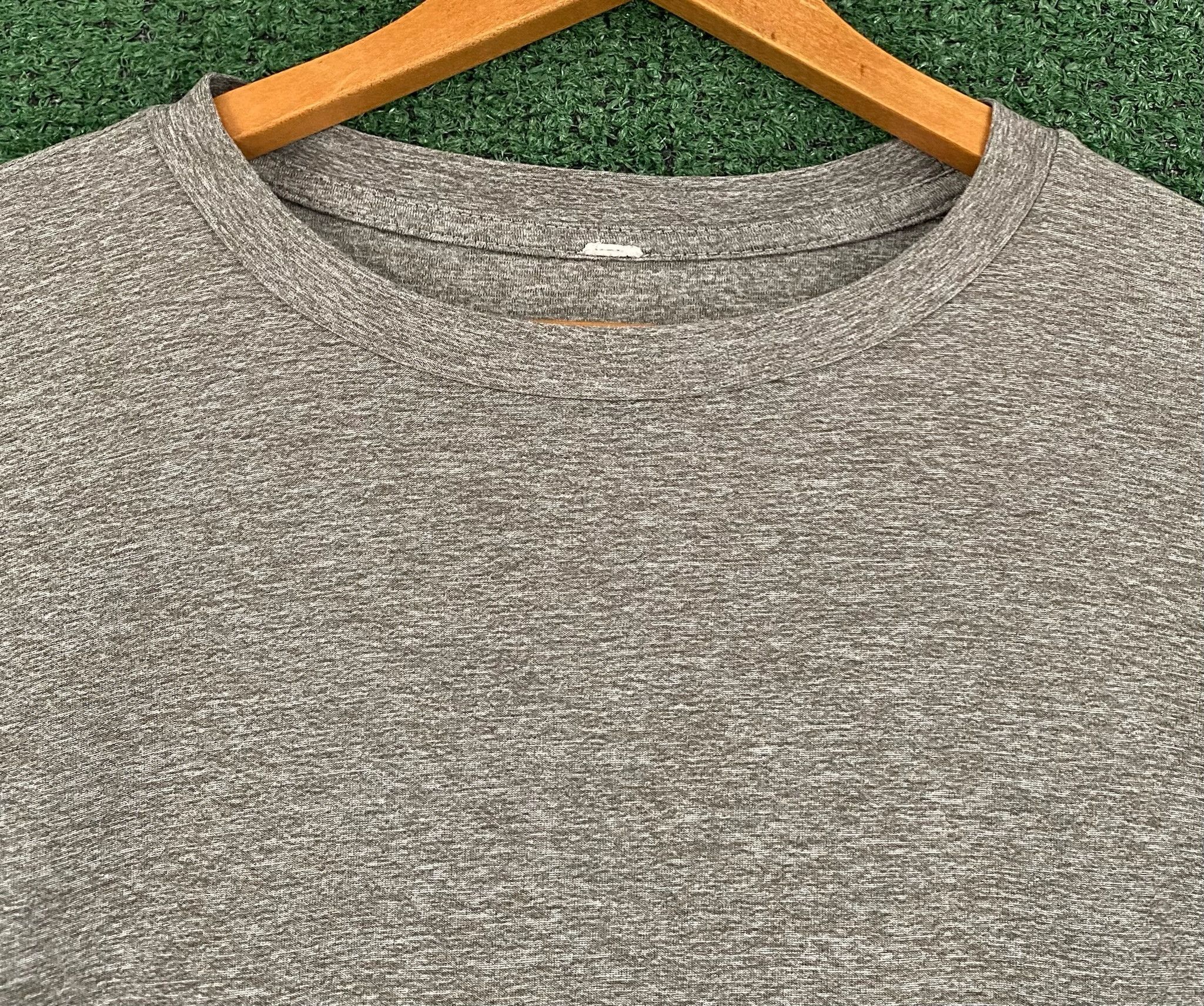 Vuori Vuori Strato Tech Sage Green Performance T-shirt Men’s Small Size US S / EU 44-46 / 1 - 4 Thumbnail