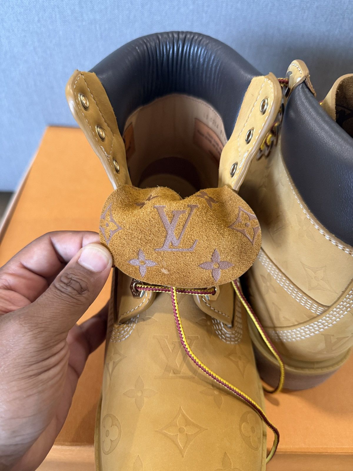Louis Vuitton LOUIS VUITTON TIMBERLAND 6’ BOOT WHEAT Size US 8.5 / EU 41-42 - 8 Thumbnail