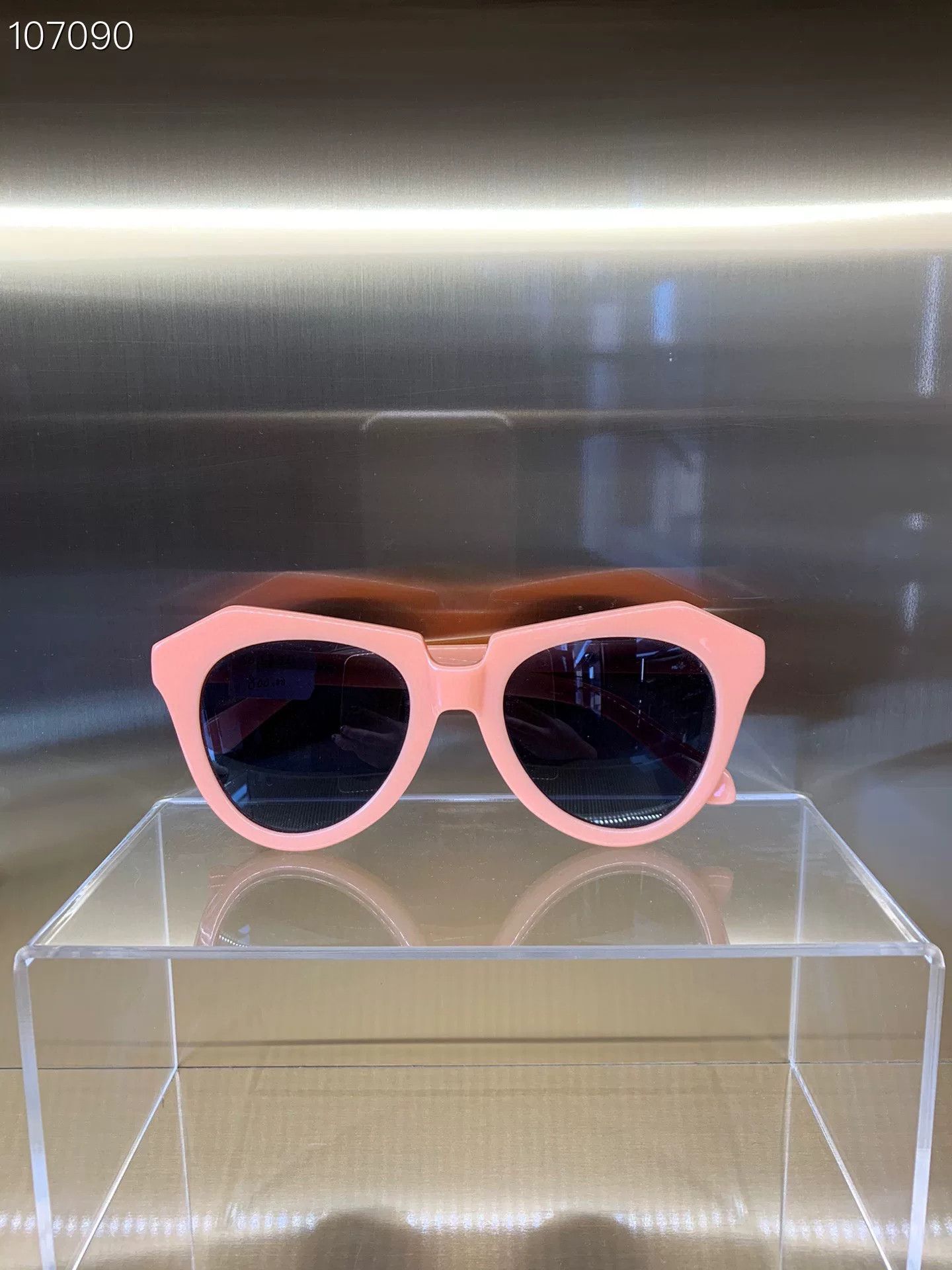 KWANPEN KW Sunglasses x02800 Size ONE SIZE - 1 Thumbnail