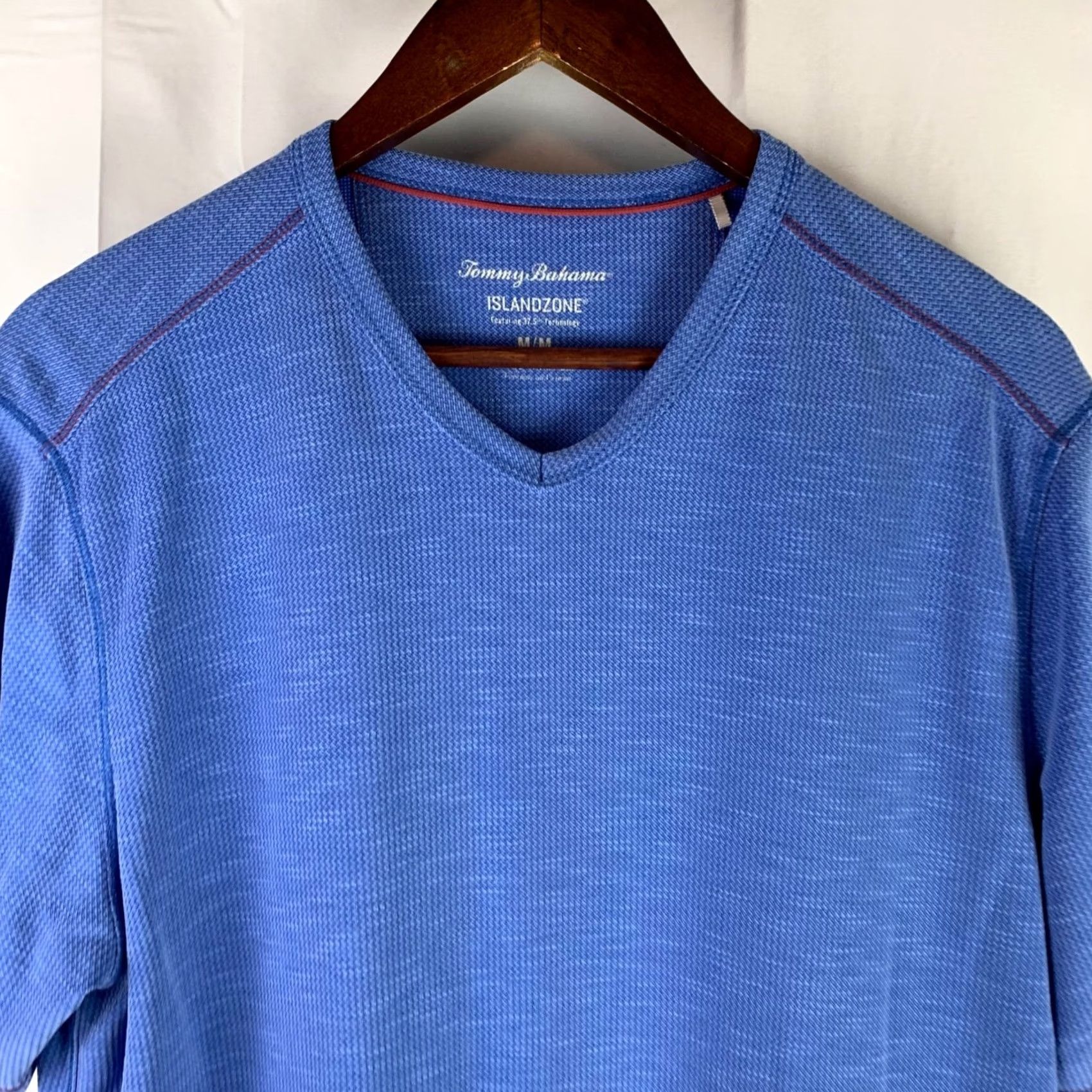 Tommy Bahama Tommy Bahama T-Shirt Mens Medium Blue IslandZone V-Neck Waffle Knit Short Sleeve Size US M / EU 48-50 / 2 - 2 Thumbnail