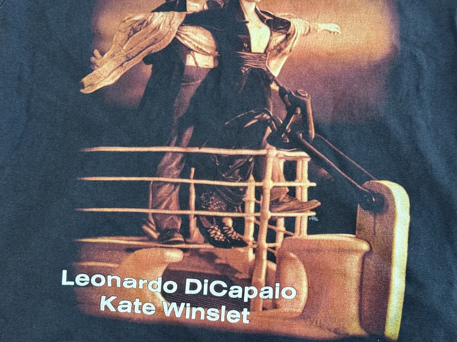 Vintage Vintage 90s Titanic Bootleg T-Shirt Film Movie Size US M / EU 48-50 / 2 - 6 Thumbnail