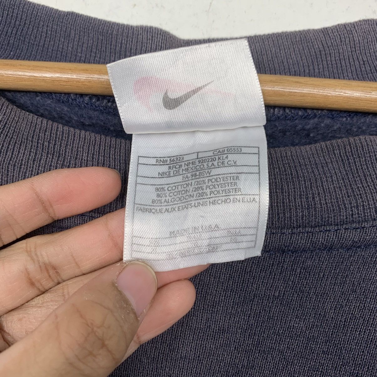 Nike Vintage Nike Swoosh Faded Sweatshirt Size US XL / EU 56 / 4 - 12 Thumbnail