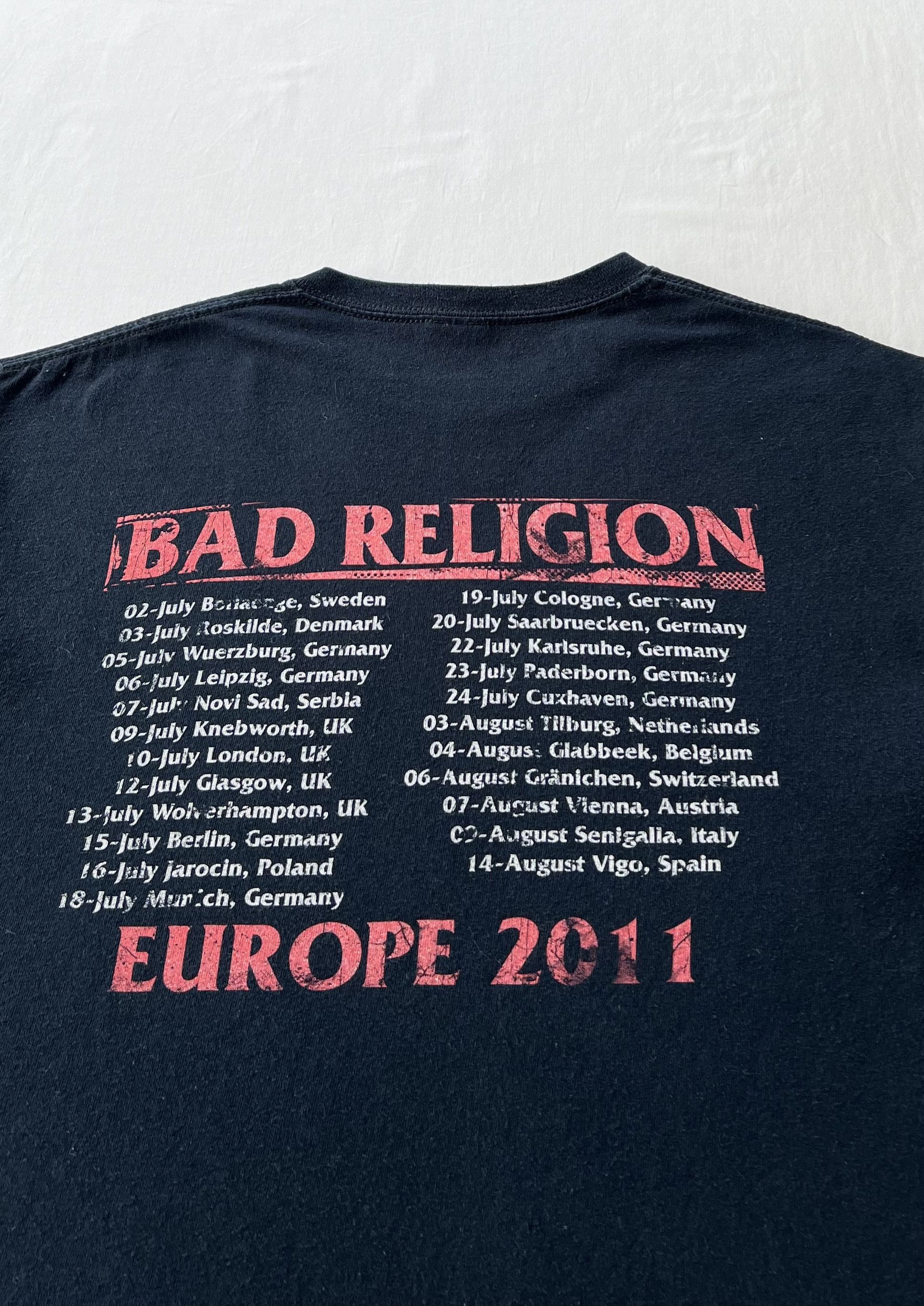 Band Tees Vintage 2011 Bad Religion Jesus Europe Tour Punk Rock Tshirt Size US M / EU 48-50 / 2 - 11 Thumbnail