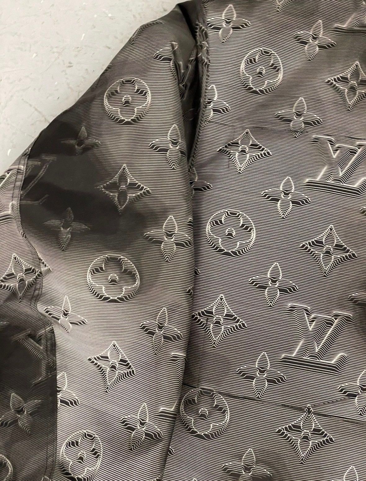 Louis Vuitton Louis Vuitton Grey 2054 Reversible Monogram Jacket Size US M / EU 48-50 / 2 - 9 Thumbnail