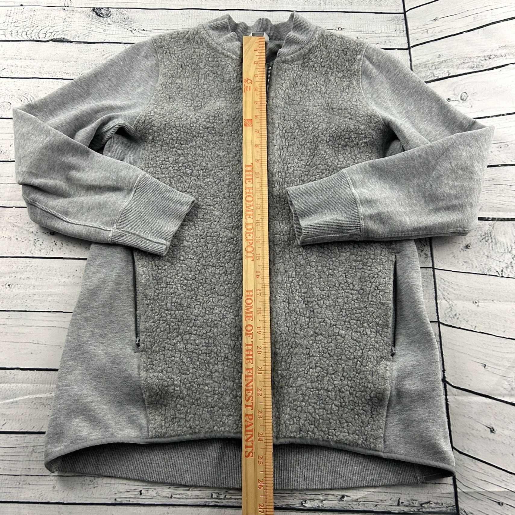 Lululemon Lululemon Stand Out Sherpa Wool Blend Full Zip Jacket Women 8 Gray Shirt/Outerwear Size M / US 6-8 / IT 42-44 - 4 Thumbnail