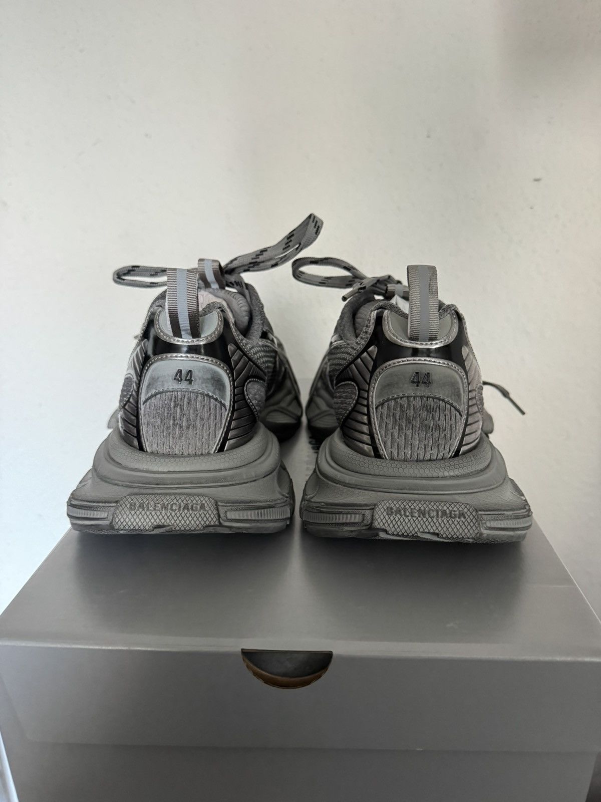 Balenciaga Balenciaga 3XL sneaker Grey Silver 45 Size US 11 / EU 44 - 4 Thumbnail