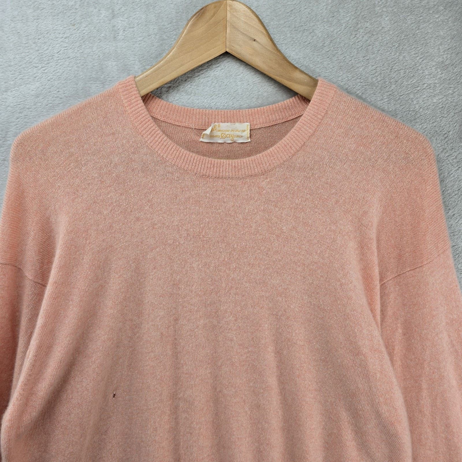 Fedeli Vintage Fedeli Cashmere Sweater Mens 44 Large Peach FLAWS Size US L / EU 52-54 / 3 - 3 Thumbnail