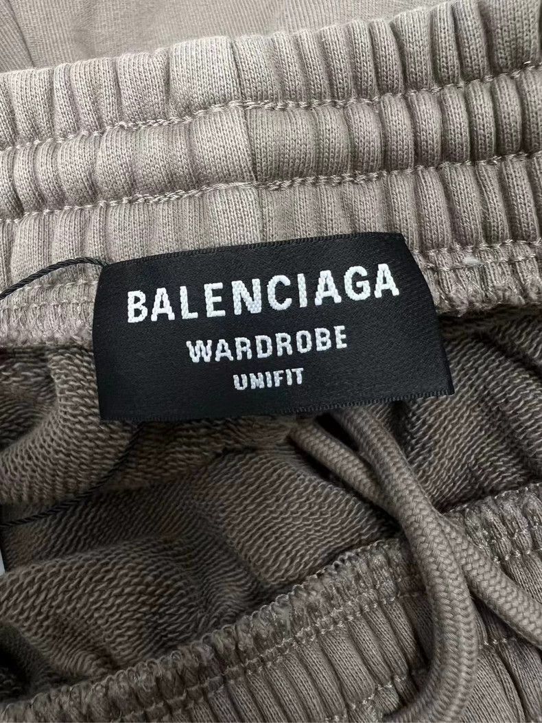 Other Balenciaga size XS Embroidered LOGO shorts Size US 26 / EU 42 - 4 Thumbnail