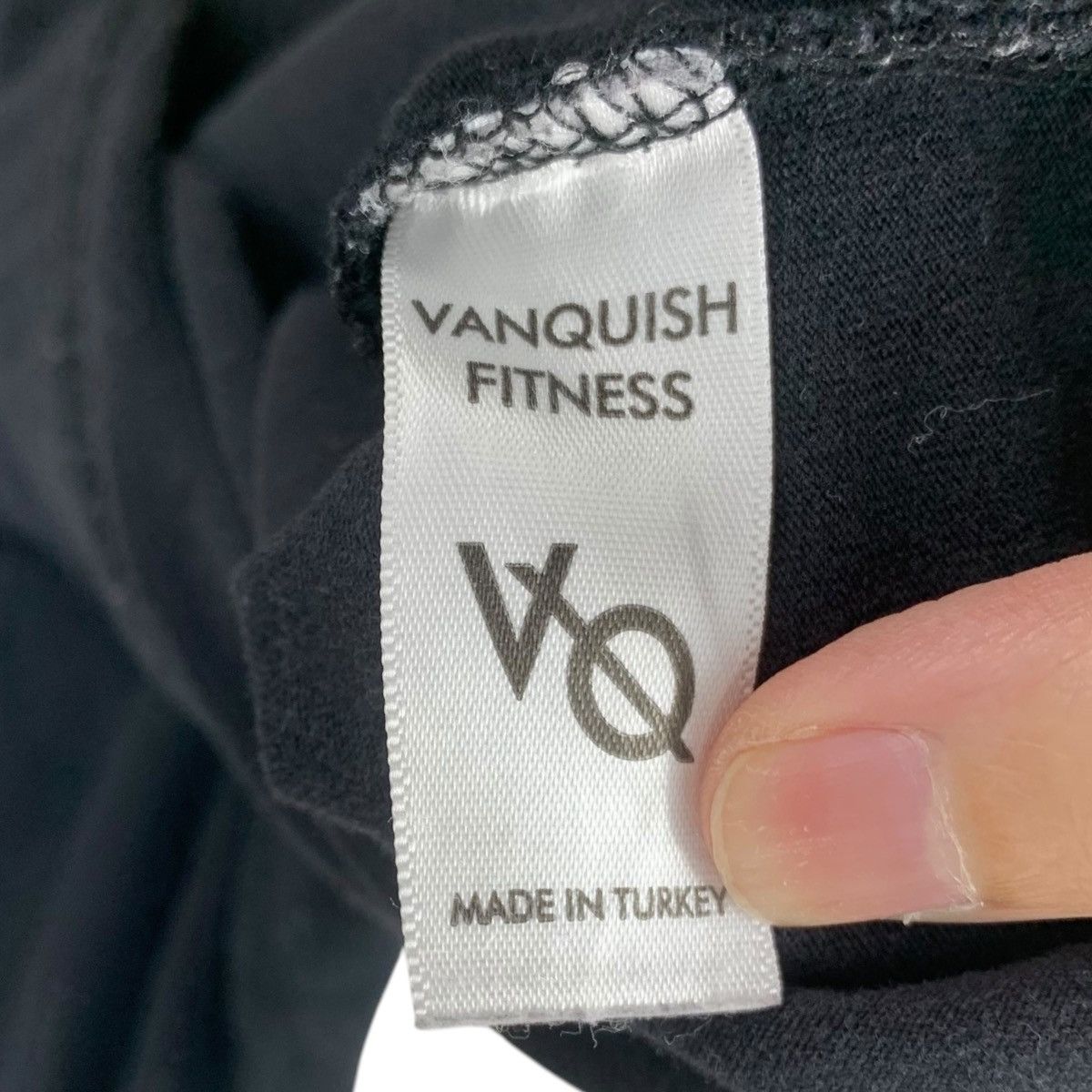 Vintage VANQUISH FITNESS JAPAN Collection Baggy Tee Shirt Top Size US XL / EU 56 / 4 - 5 Thumbnail