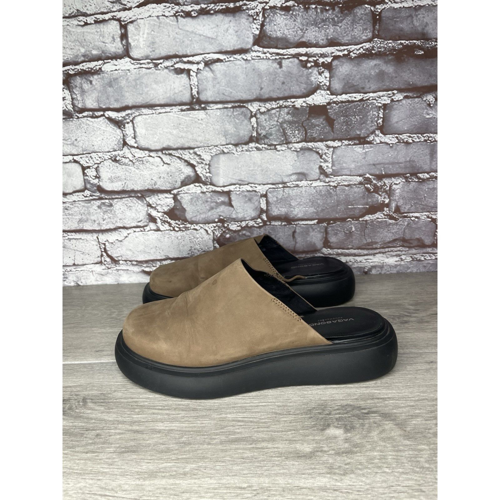 Vagabond Vagabond Blenda Brown Nubuck Leather Slide Platform Sandals Size US 7.5 / IT 37.5 - 2 Thumbnail