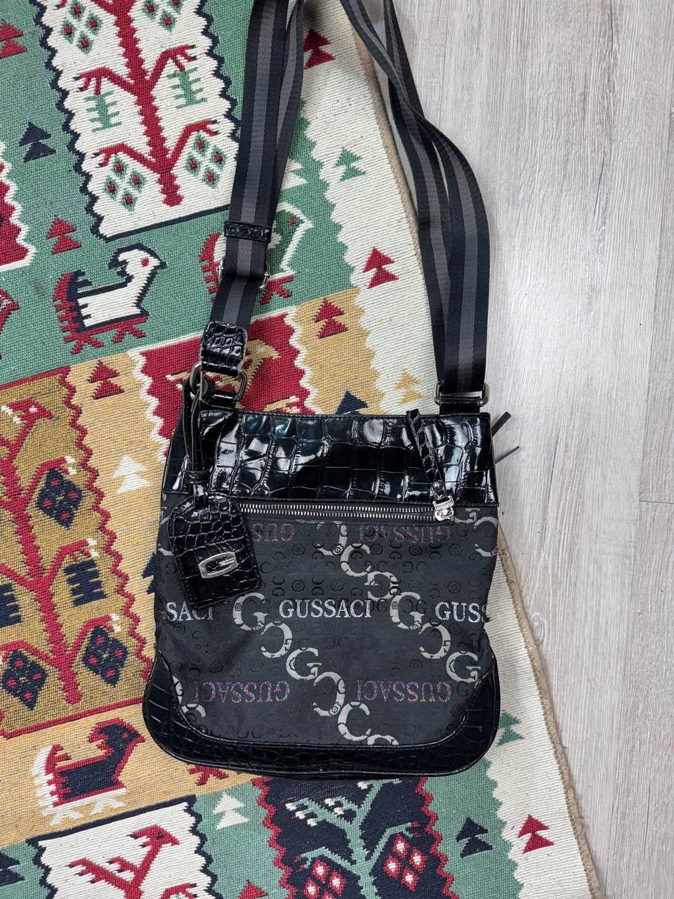Japanese Brand × Vintage Vintage Guess Style Y2K Bag Size ONE SIZE - 2 Thumbnail