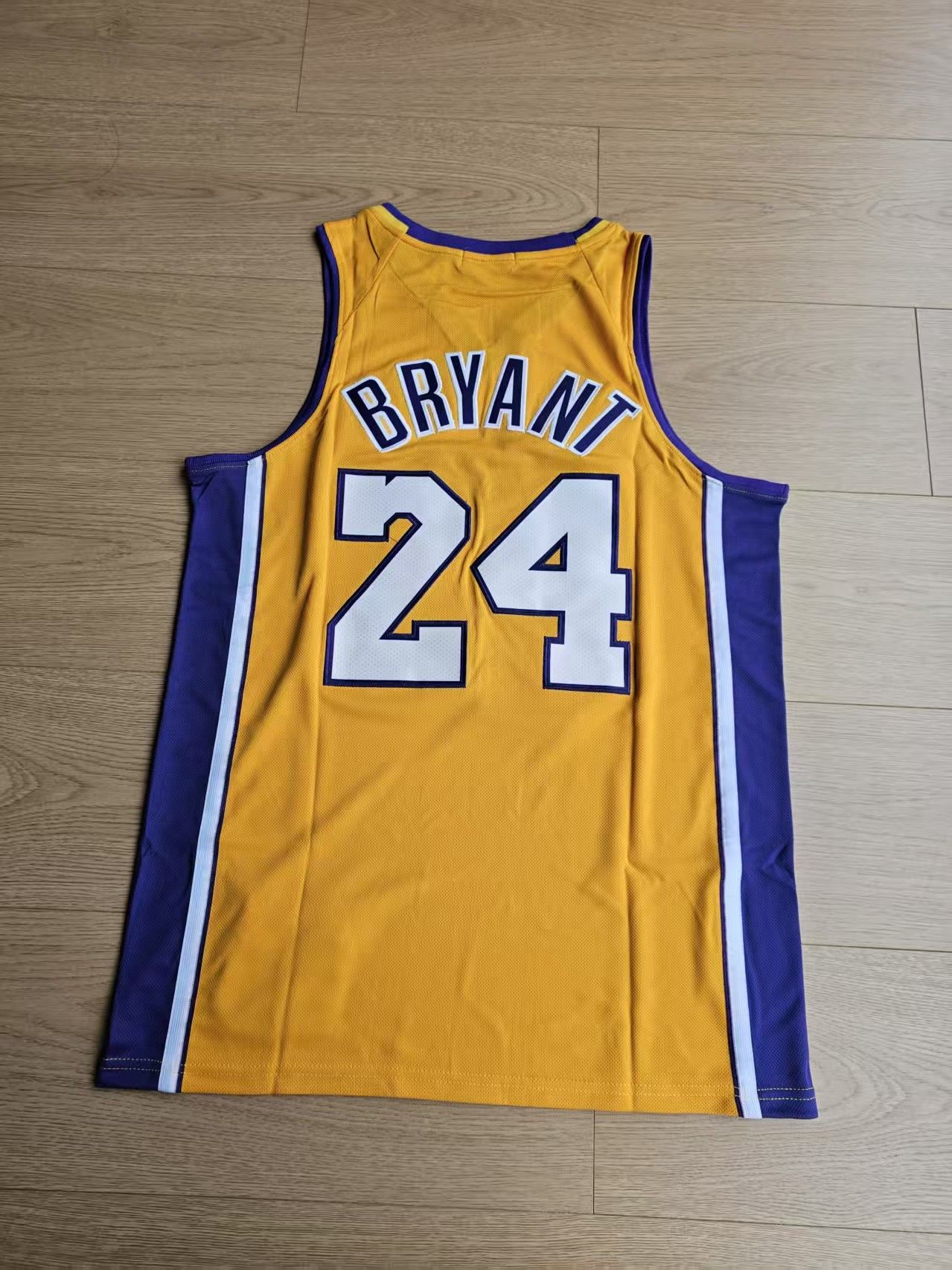 NBA Los Angeles Lakers #24 Kobe Bryant Jersey Stitched Yellow Size US M / EU 48-50 / 2 - 2 Thumbnail