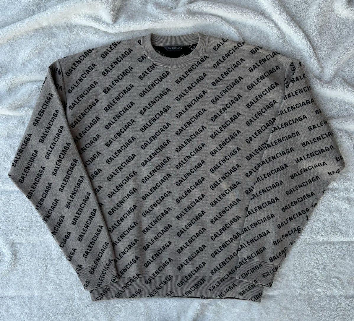 Balenciaga Balenciaga Grey All Over Wool Crewneck Size US XL / EU 56 / 4 - 1 Thumbnail
