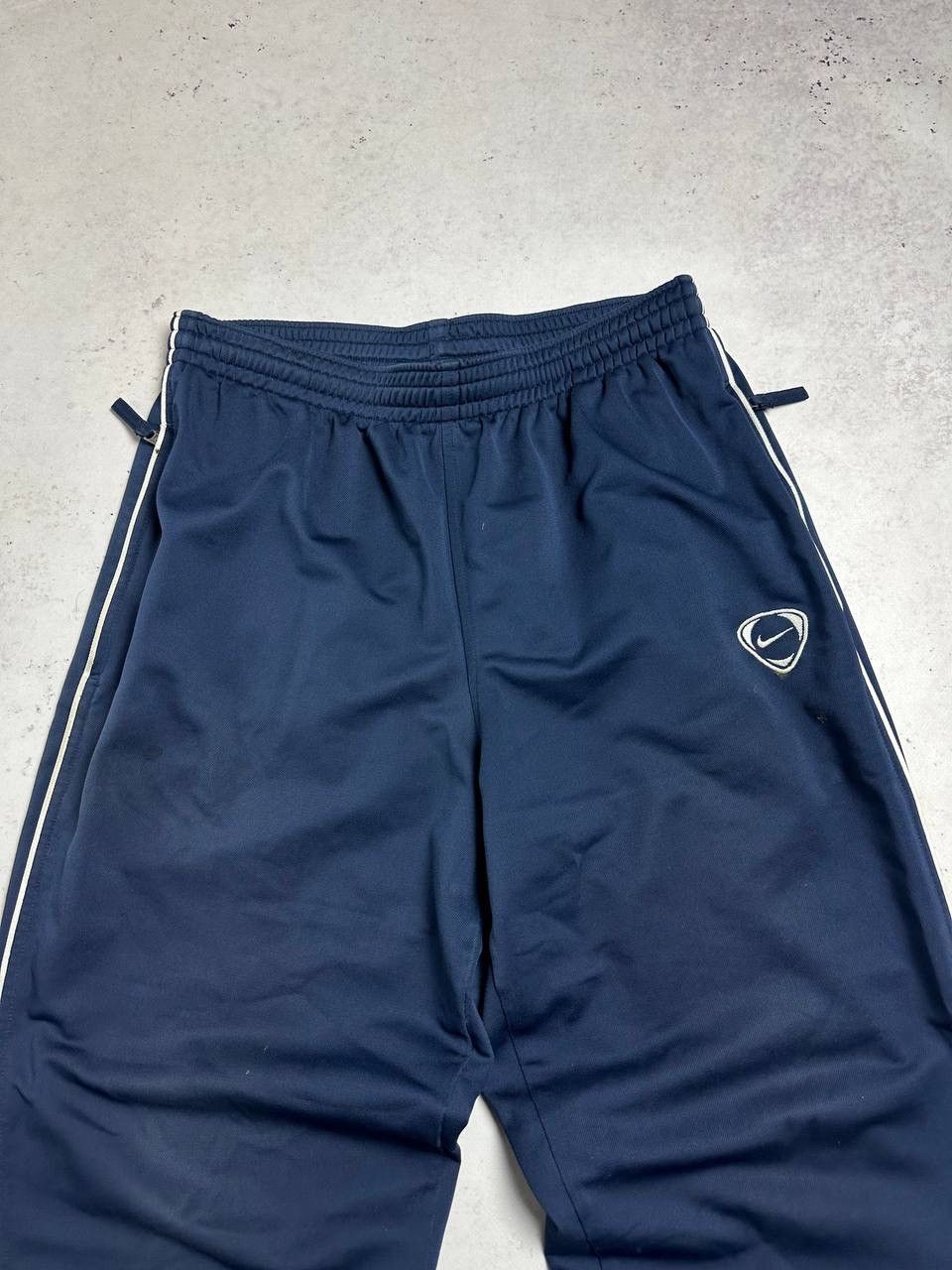 Nike × Vintage Vintage Nike Swoosh Baggy Trackpants Y2K L Size US 34 / EU 50 - 2 Thumbnail