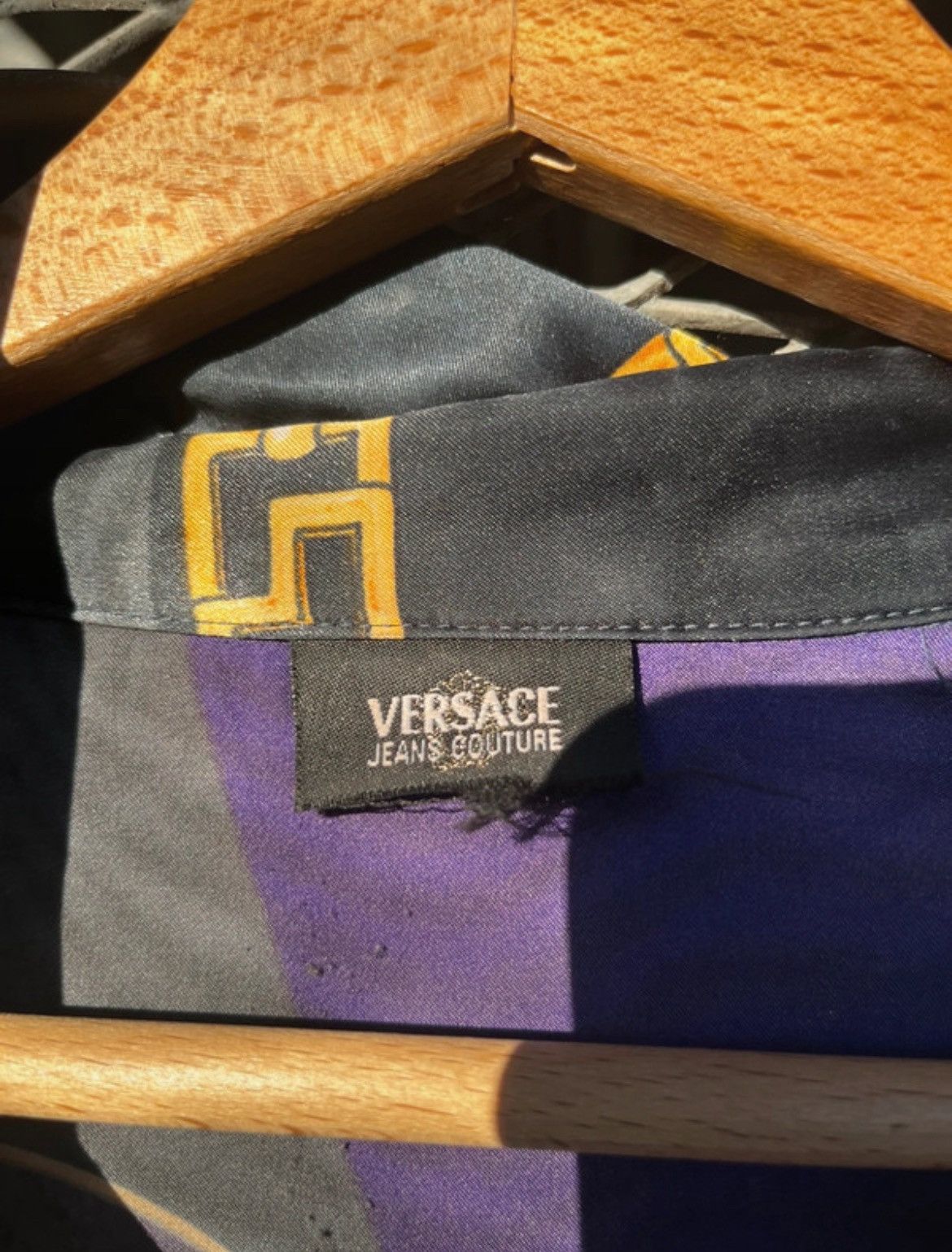 Versace Jeans Couture Vintage Versace Baroque Gold Chain Logo Abstract Silk Shirt Size M / US 6-8 / IT 42-44 - 5 Thumbnail