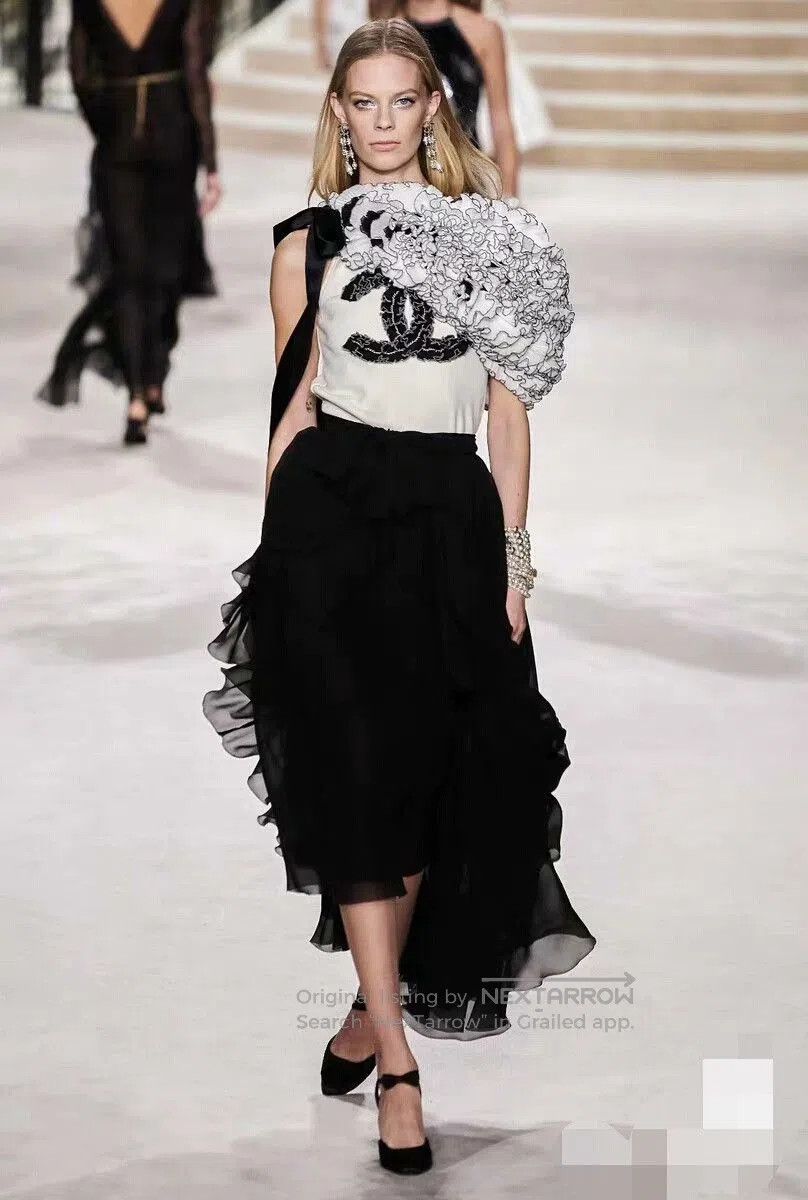 Chanel Chanel Camellia CC Wool Vest. Size S / US 4 / IT 40 - 7 Thumbnail