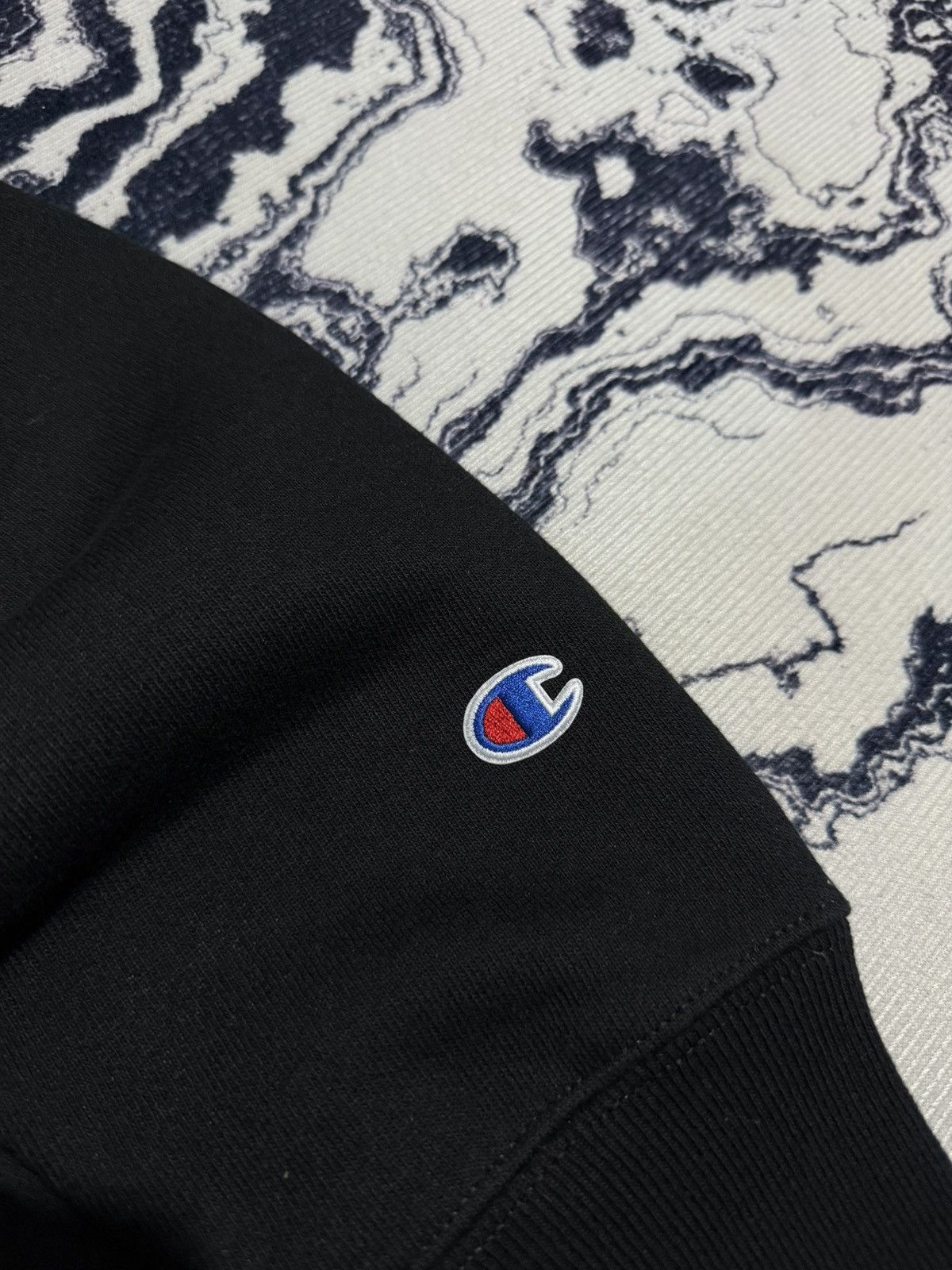 Champion Champion reverse weave hoodie Size US M / EU 48-50 / 2 - 4 Thumbnail