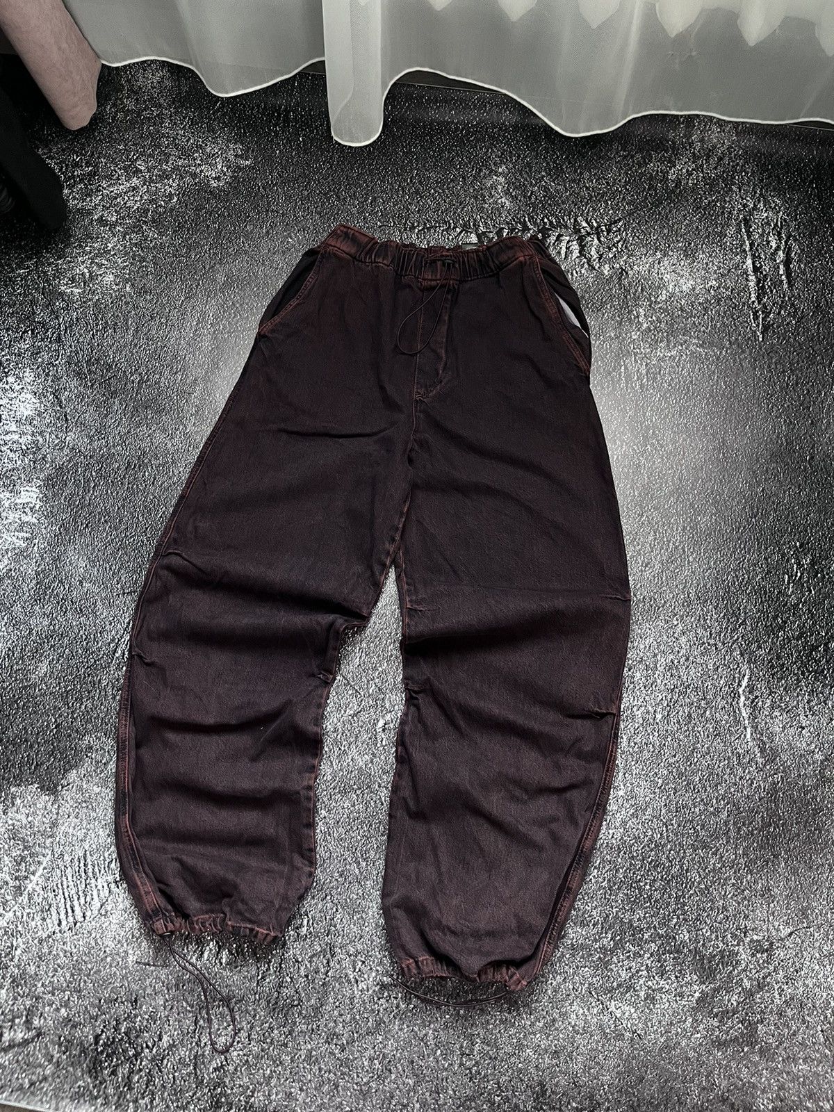 Zara ZARA PARACHUTE RED BLACK JAPAN PANTS Size US 34 / EU 50 - 2 Thumbnail
