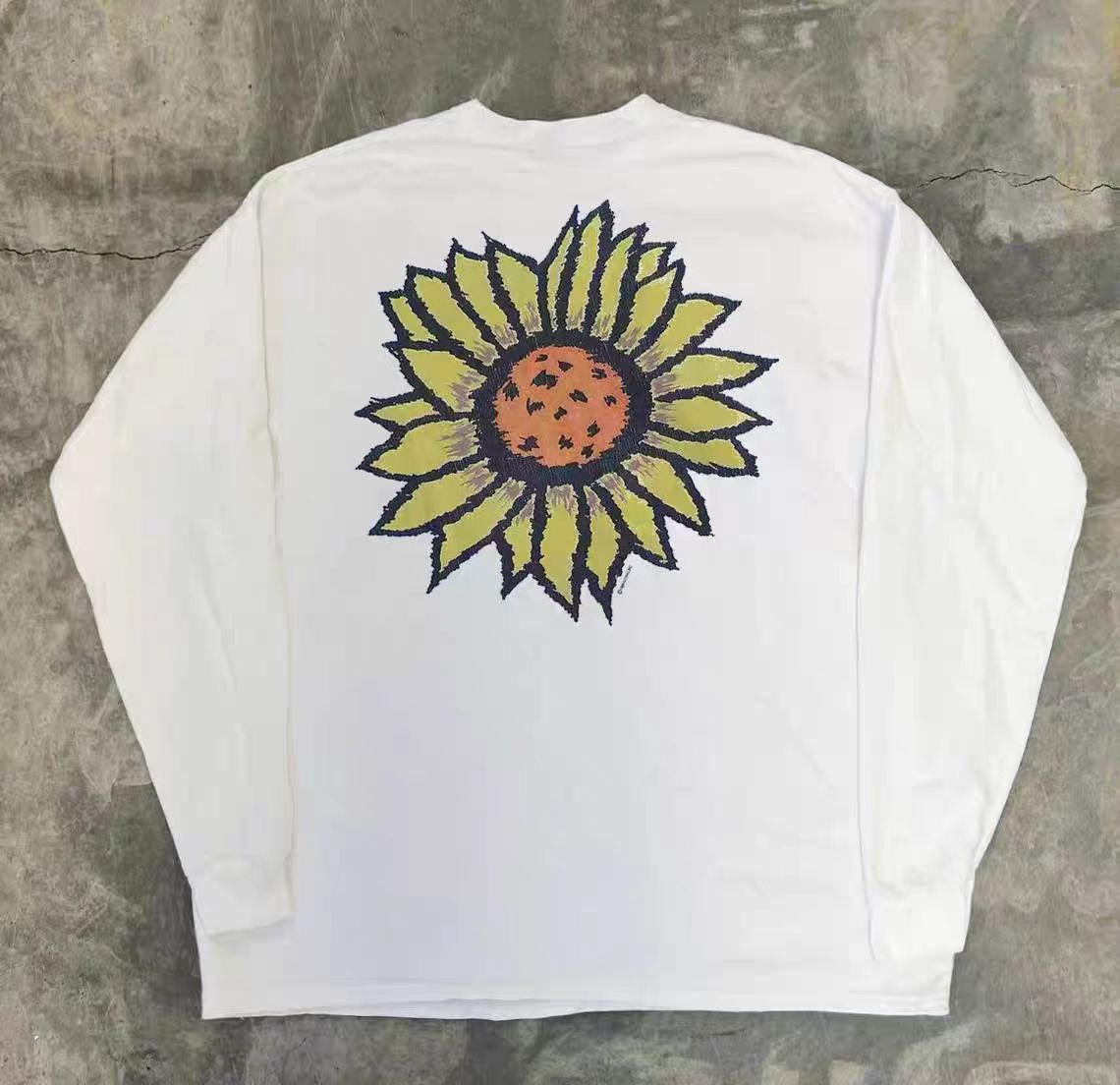 Vintage White retro long-sleeved t-shirt with sunflower pattern Size US M / EU 48-50 / 2 - 1 Thumbnail