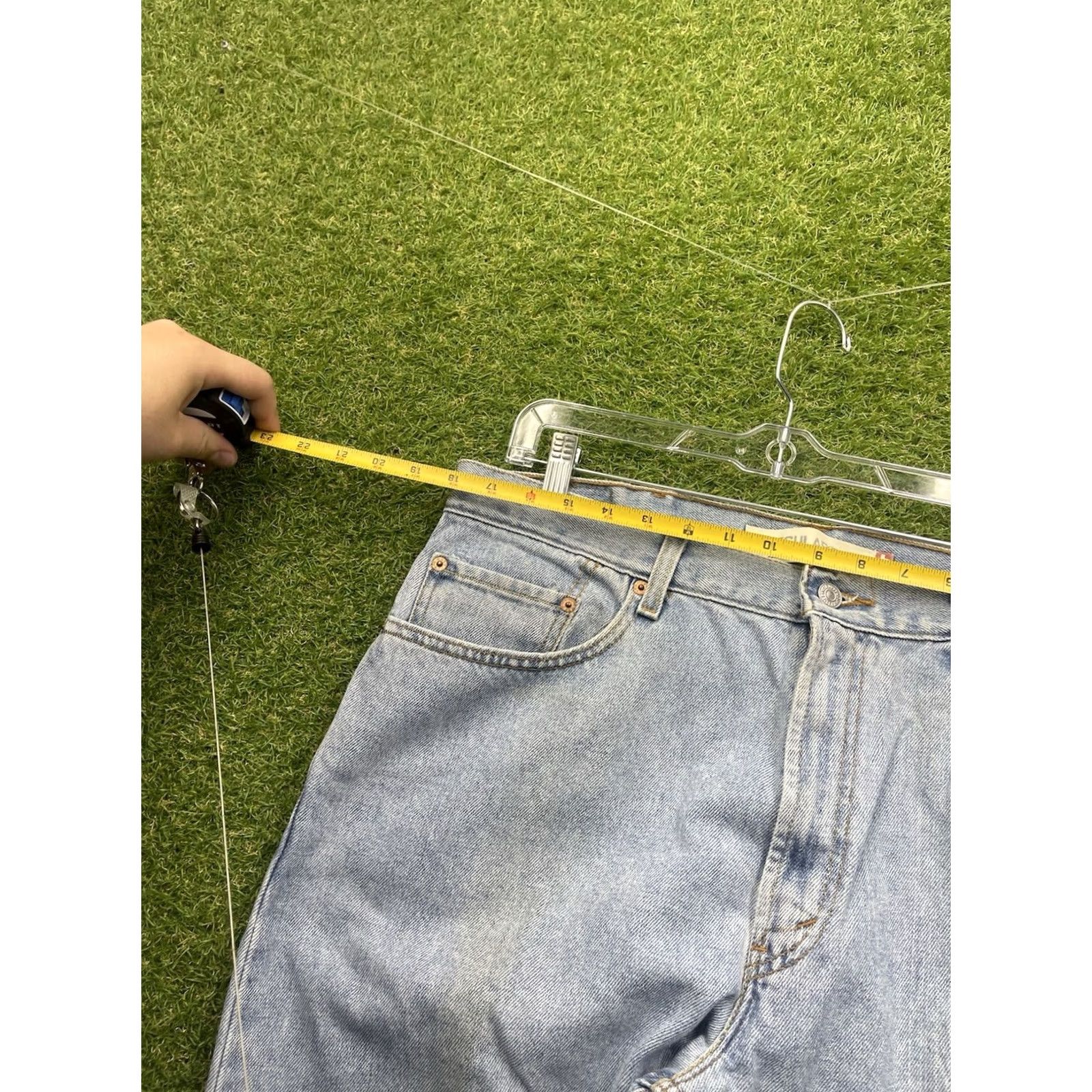 Levi's Levi's 505 Jeans Mens 38x34 Denim Regular Fit Straight Blue Light Wash 90s Retro Size US 38 / EU 54 - 2 Thumbnail