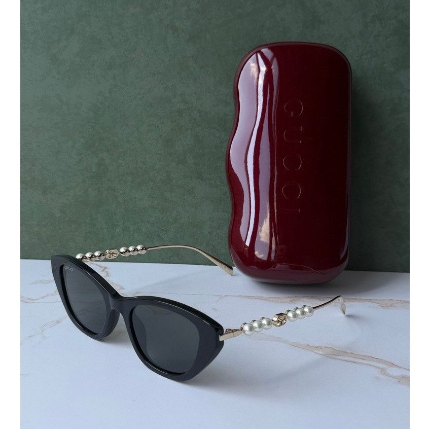 Gucci NEW Gucci GG1968S Black CryPearltal Cat Eye Sunglasses $665 Size ONE SIZE - 1 Thumbnail
