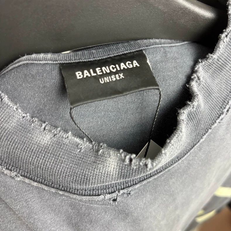 Balenciaga Balenciaga Old short sleeves made of masking tape and pape Size US S / EU 44-46 / 1 - 3 Thumbnail