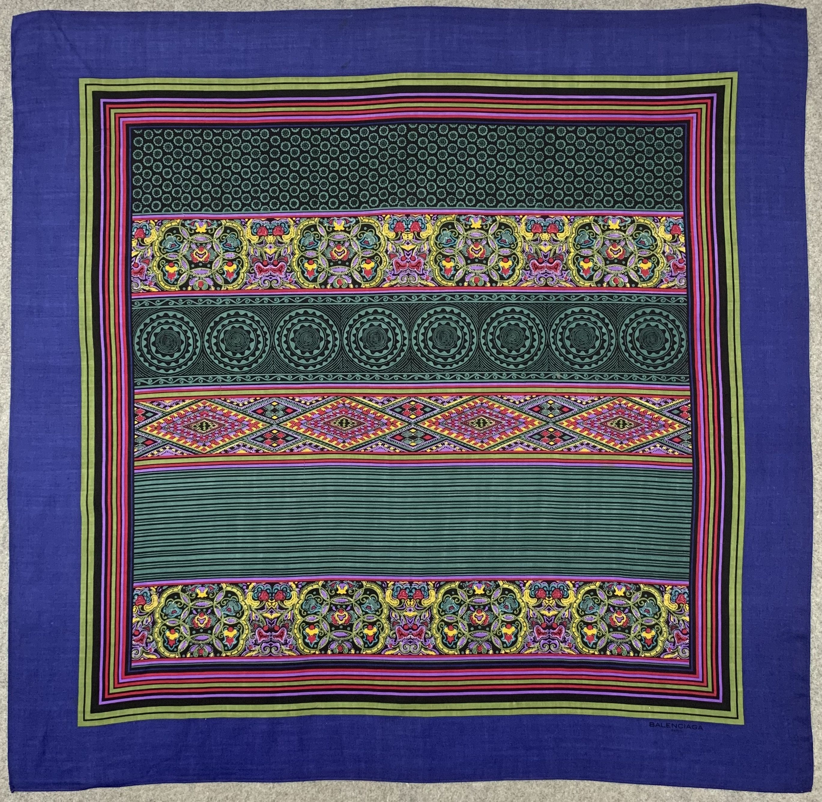 Balenciaga Vintage Balenciaga wool scarf square large shawl A5560 Size ONE SIZE - 2 Thumbnail