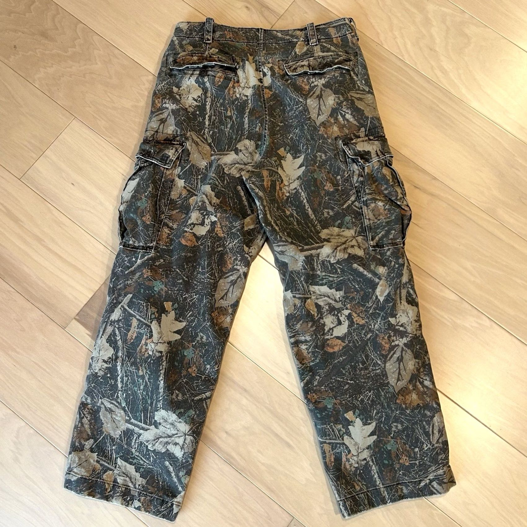 Abercrombie & Fitch Abercrombie & Fitch Baggy Reissue Twill Camo Cargo Pants Men’s 31x29 Size US 31 - 4 Thumbnail