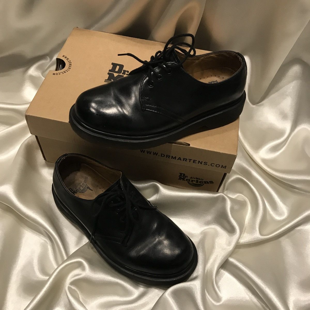 Dr. Martens × Vintage Dr. Martens 1461 Low Black Short 3 Hole Vintage Leather Size US 6 / IT 36 - 8 Thumbnail
