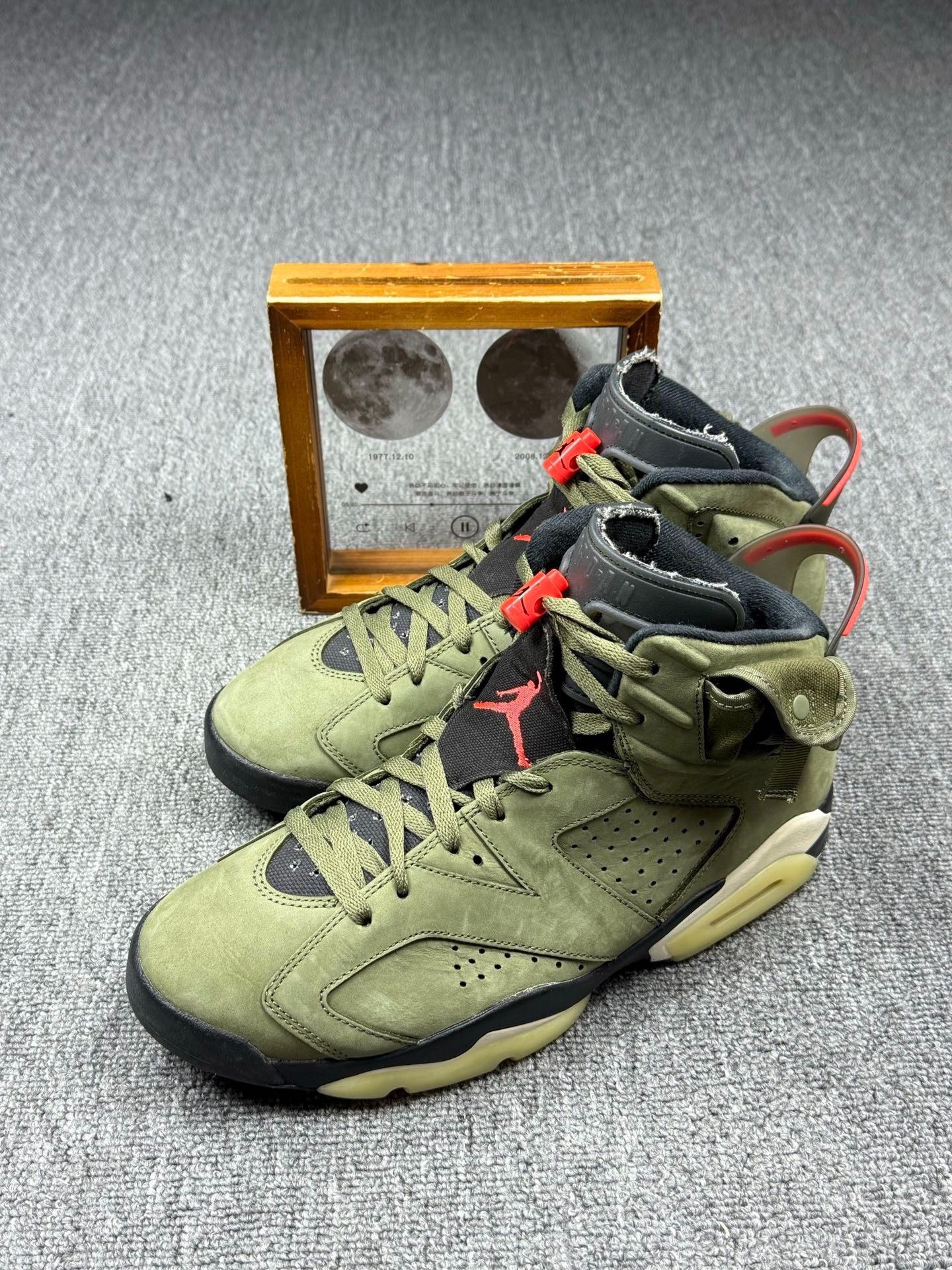 Nike Nike AJ6 Green Lowtop Sneakers 11 Men Size US 11 / EU 44 - 1 Thumbnail