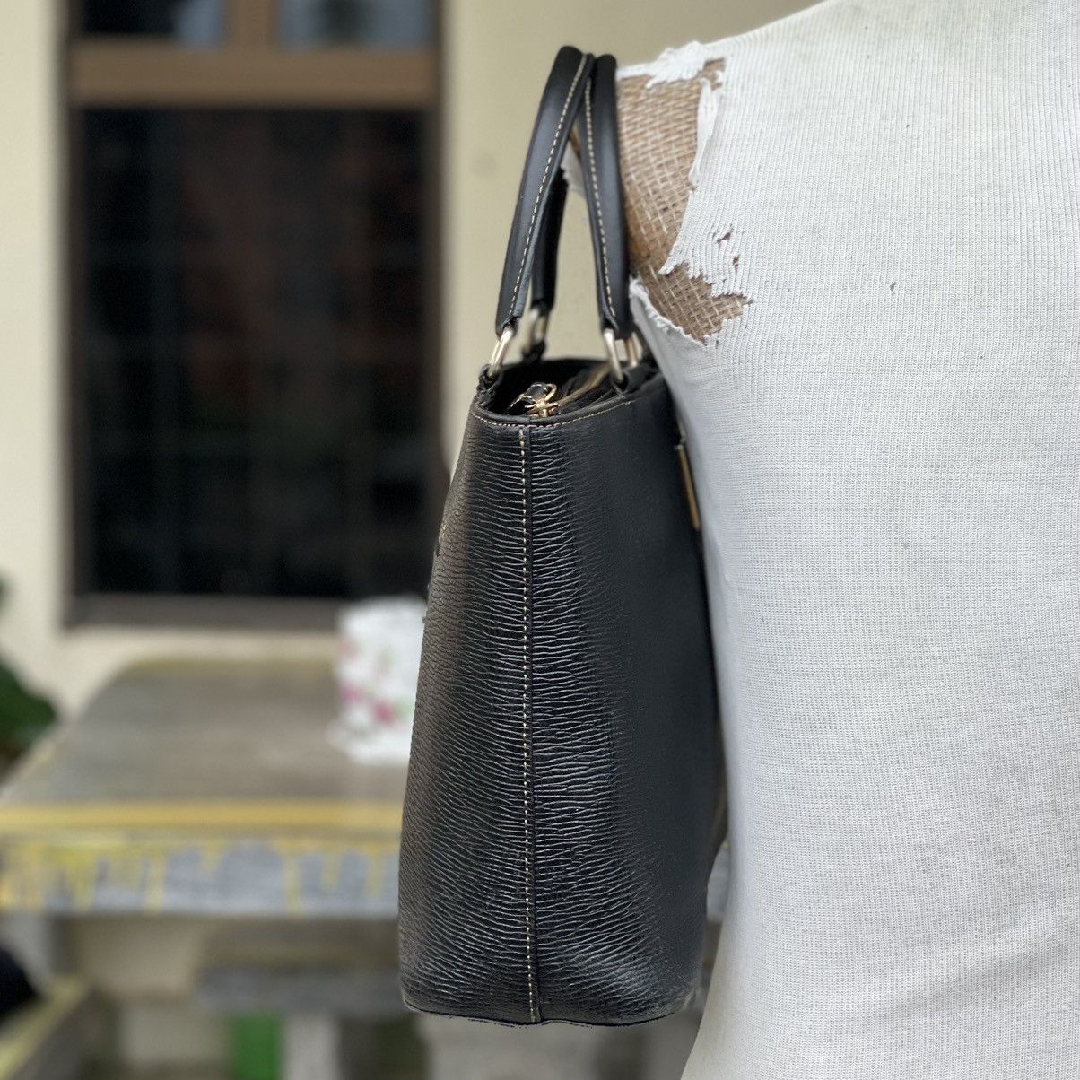 Leather × Nina Ricci Nina Ricci Black Leather Handbag Size ONE SIZE - 5 Thumbnail