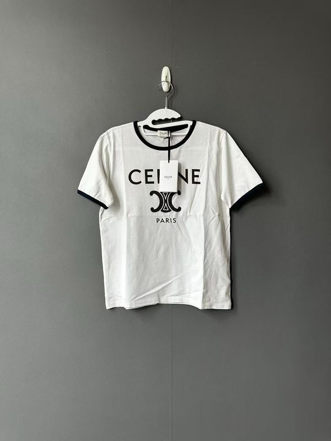 Celine Celine White Triomphe Short-Sleeve Size S / US 4 / IT 40 - 1 Thumbnail