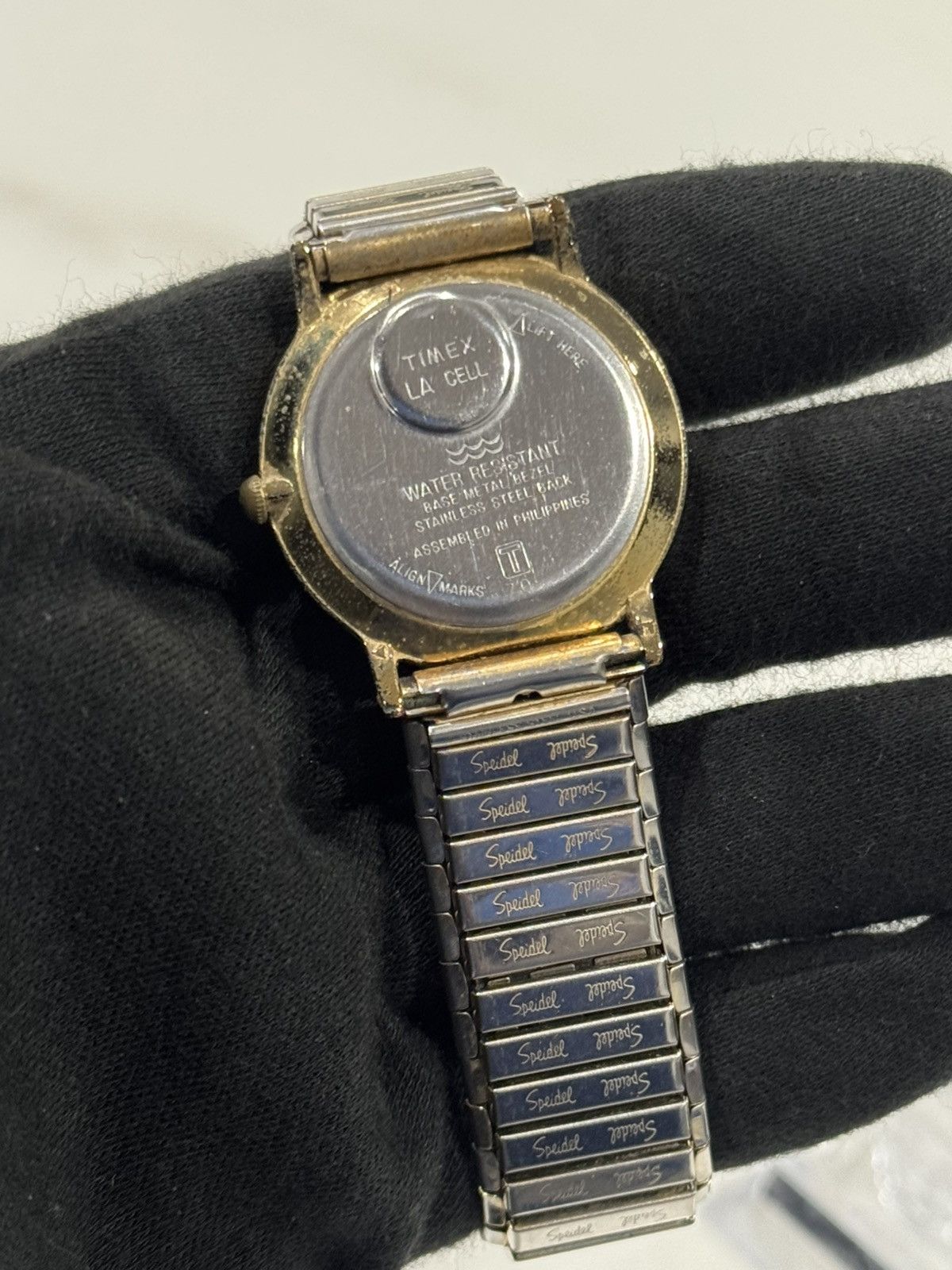 Timex Vintage Timex LA Cell Quartz Analog Men's Watch Size 36 - 11 Thumbnail