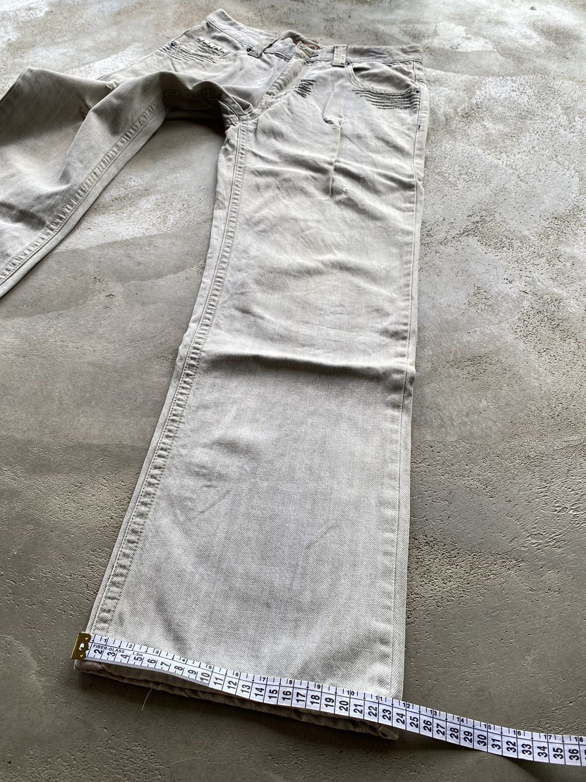If Six Was Nine × Japanese Brand × Le Grande Bleu (L.G.B.) Bang Bang Ripped Spike Baggy Jeans Size US 31 - 15 Thumbnail