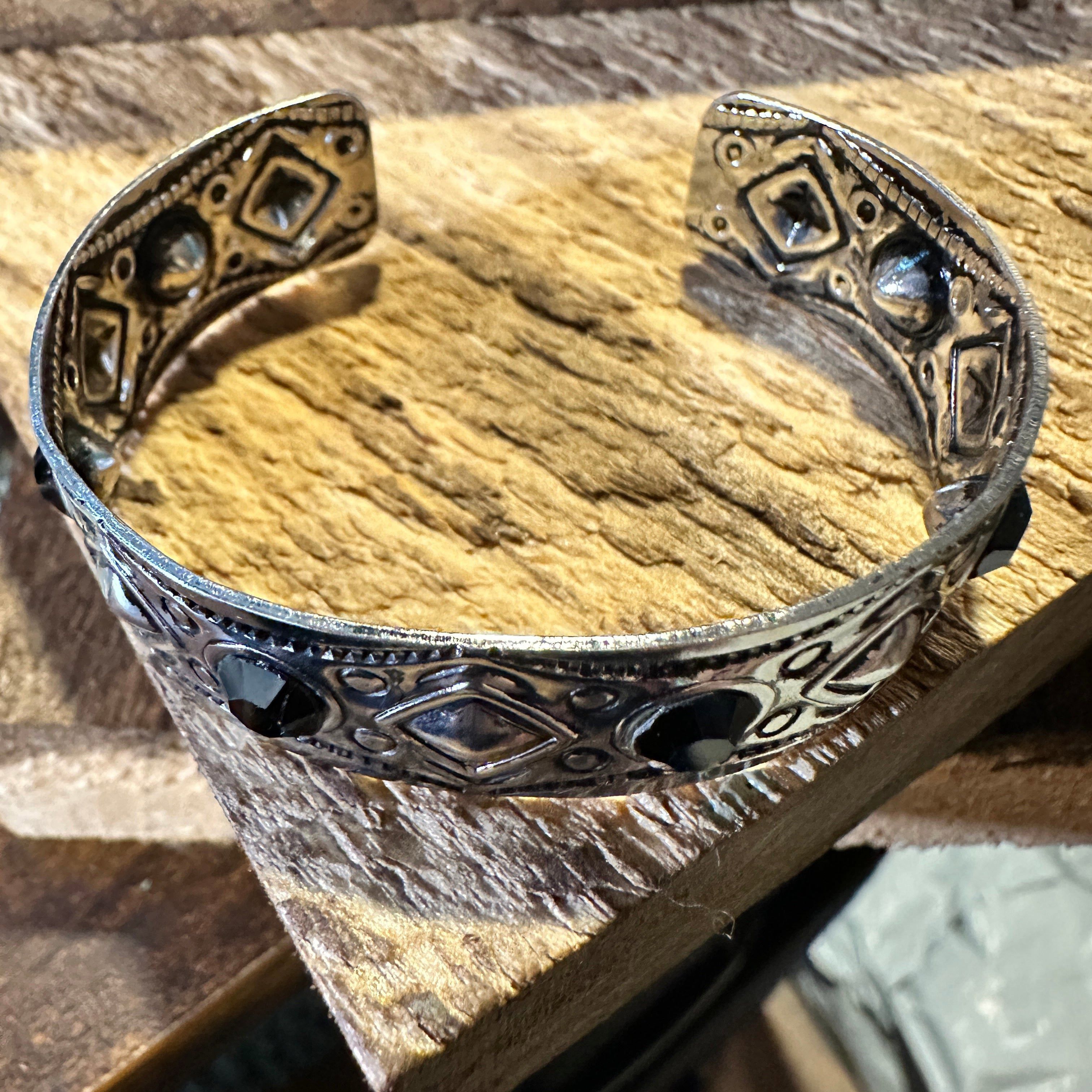 Other Boho Vintage Southwestern Navajo Open Cuff Bracelet, Black O Size ONE SIZE - 3 Thumbnail