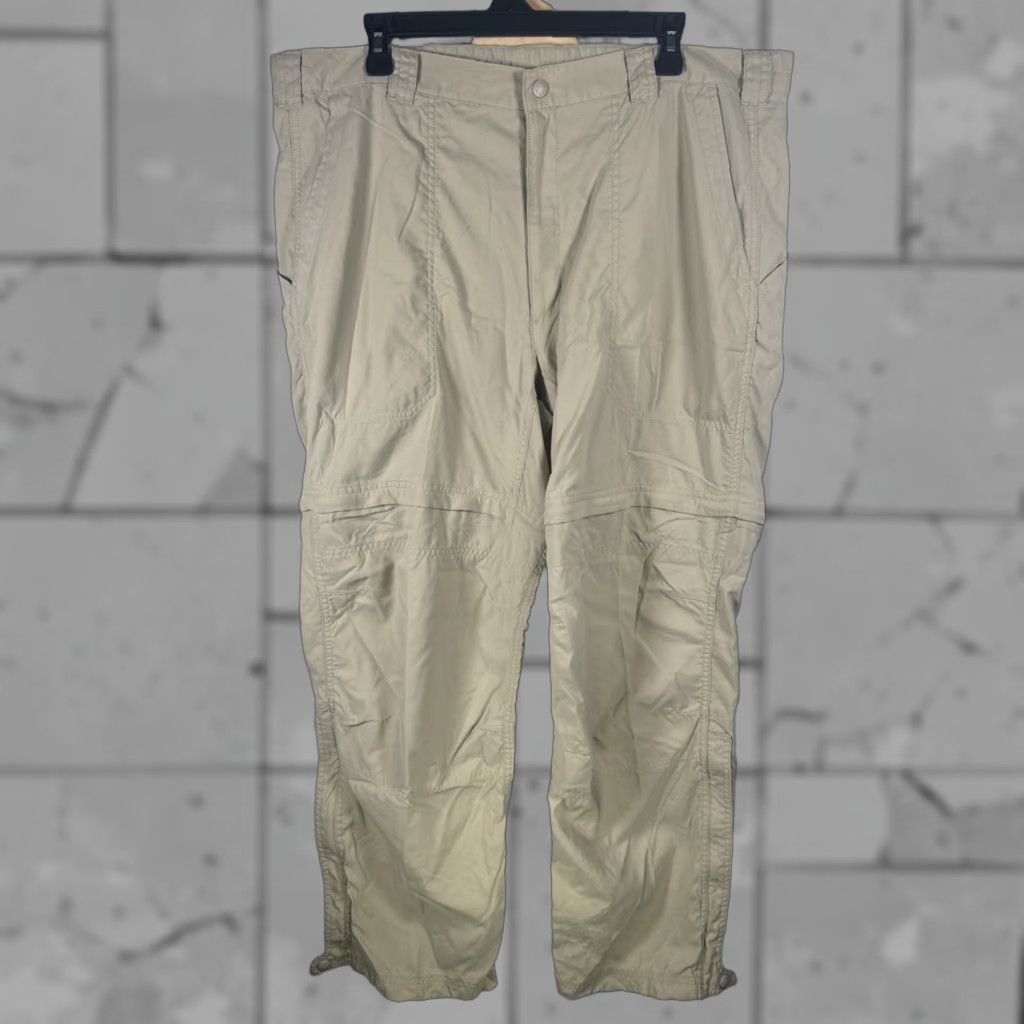 Vintage LL Bean Beige Nylon Pants Mens Size 38x30 Chino Regular Size US 38 / EU 54 - 1 Thumbnail
