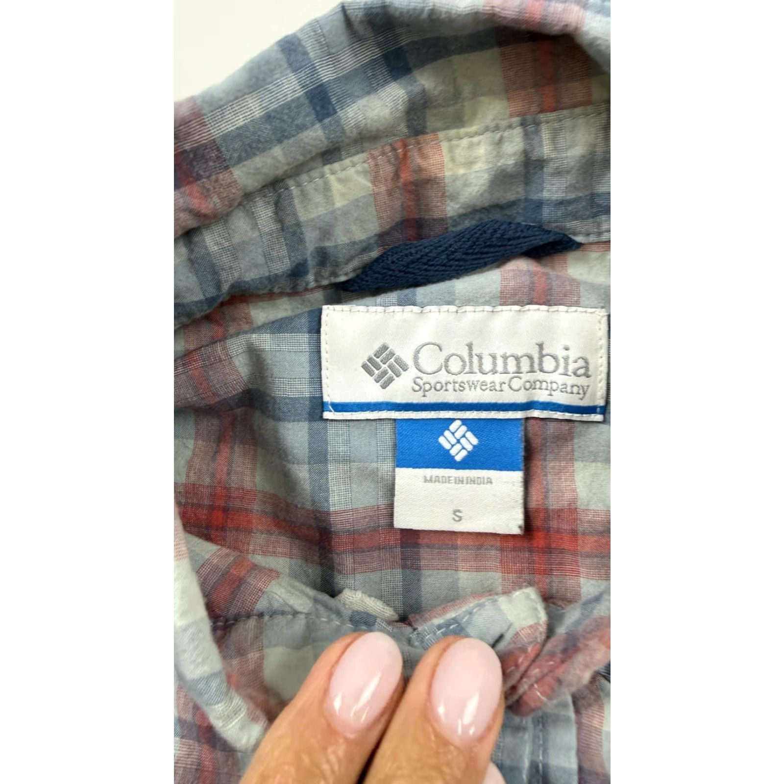 Vintage Columbia Shirt Mens Small Blue Red Plaid Long Sleeve Button Front Cotton Casual Shirt Size US S / EU 44-46 / 1 - 3 Thumbnail