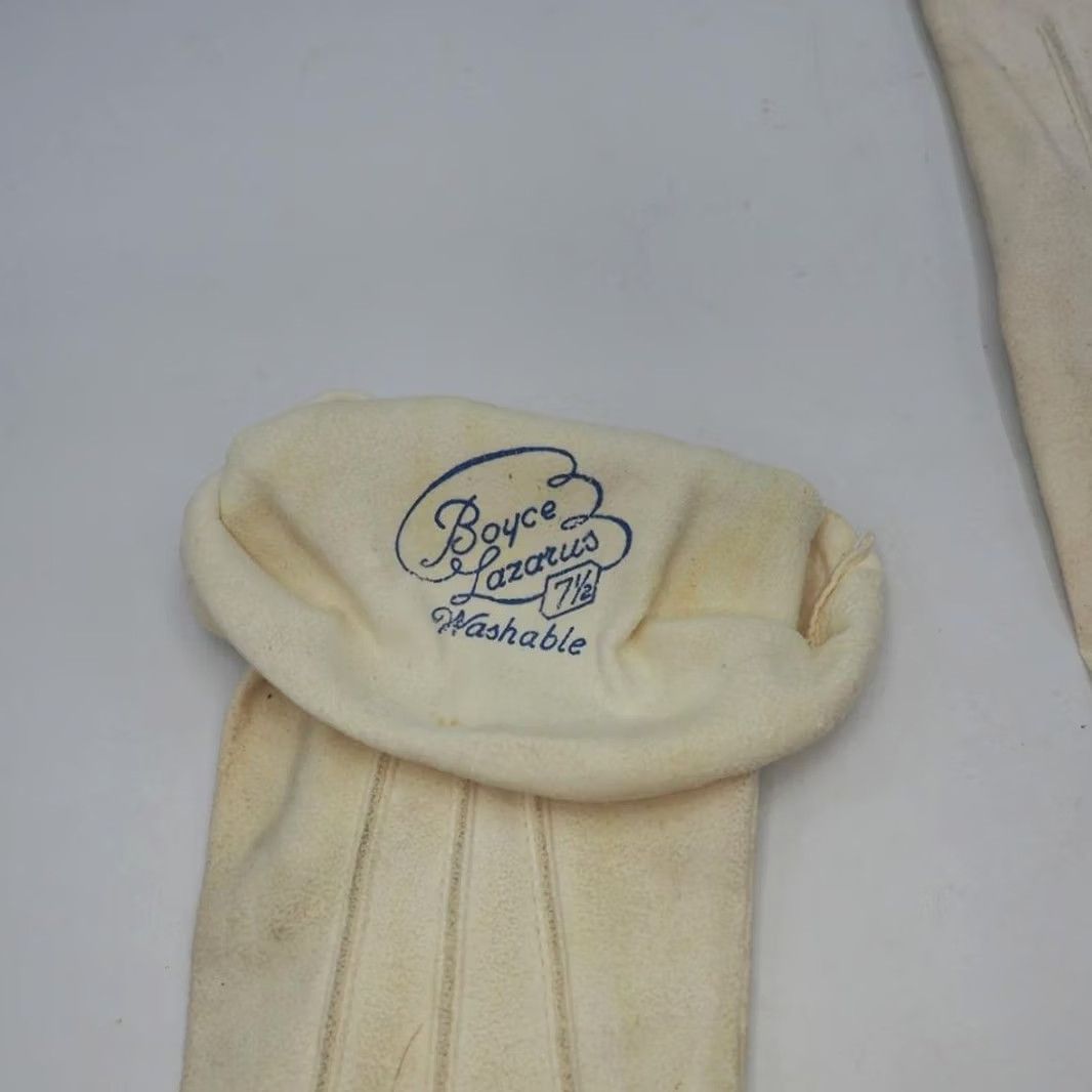 MCM VINTAGE Boyce Lazarus Fashion Gloves White Leather Size 7-1/2 MCM Size ONE SIZE - 8 Thumbnail