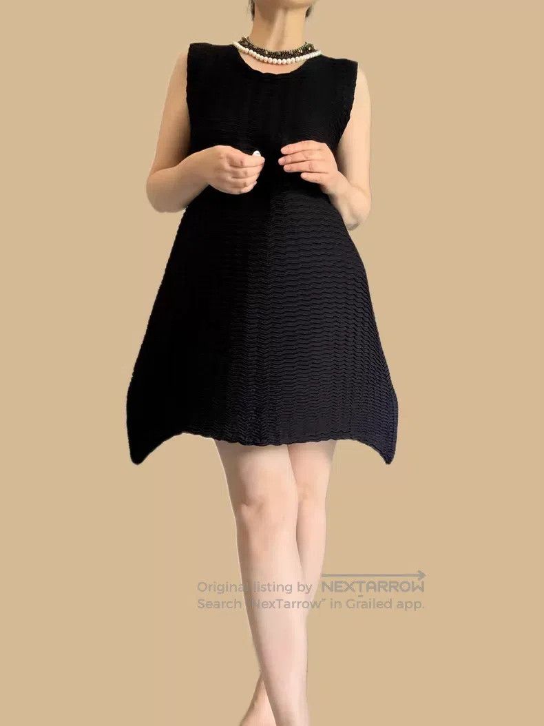 Issey Miyake Issey Miyake Classic Little Black Dress Size M / US 6-8 / IT 42-44 - 1 Thumbnail