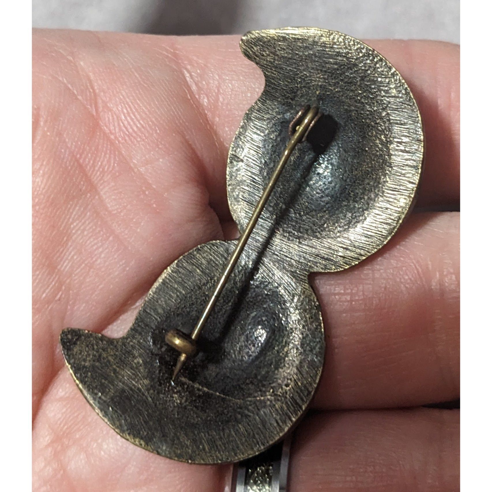 Other Vintage Traditional Textured Abstract Brooch Size ONE SIZE - 7 Thumbnail