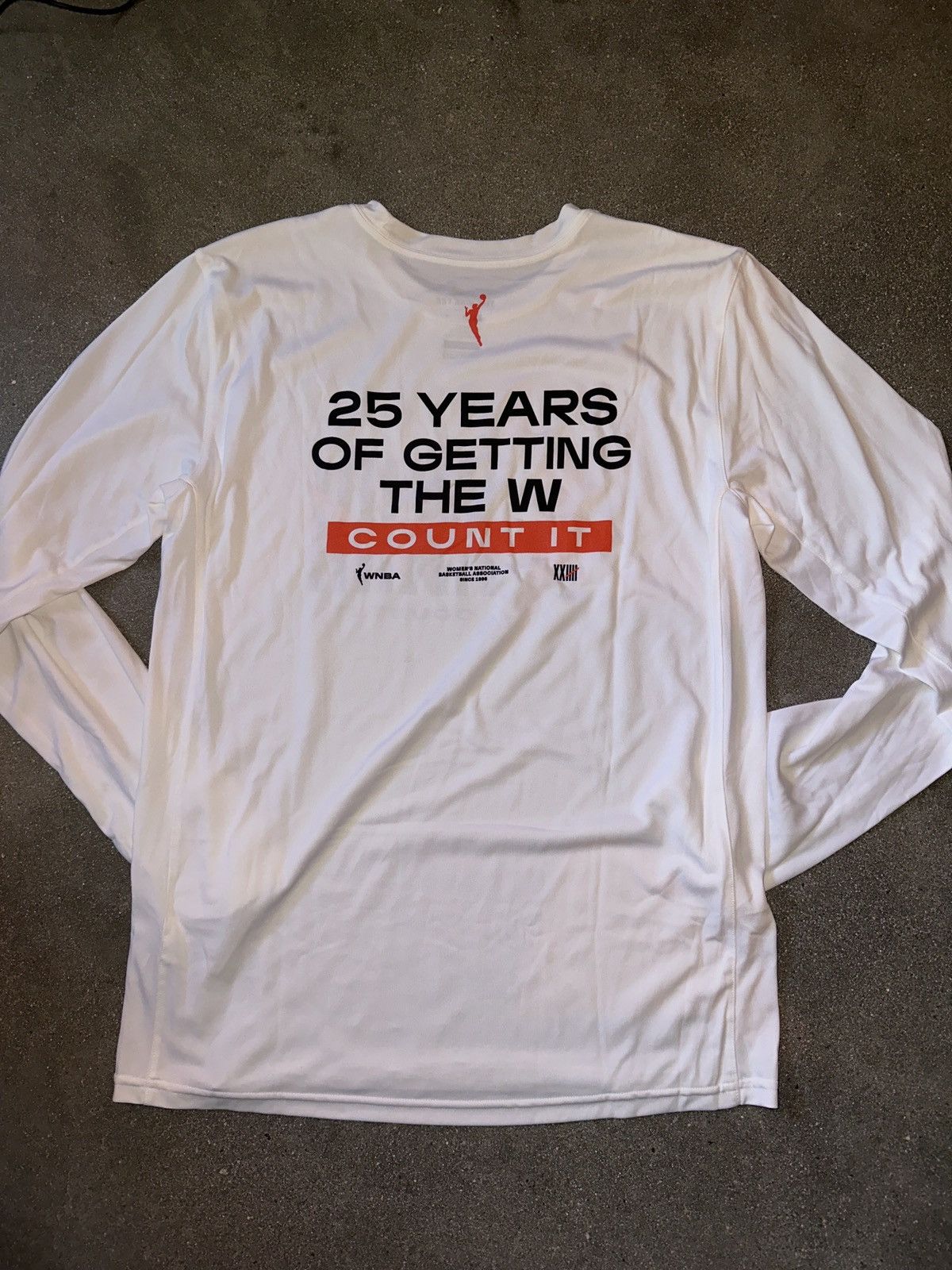 Nike Nike WNBA Long Sleeve Size US M / EU 48-50 / 2 - 2 Thumbnail