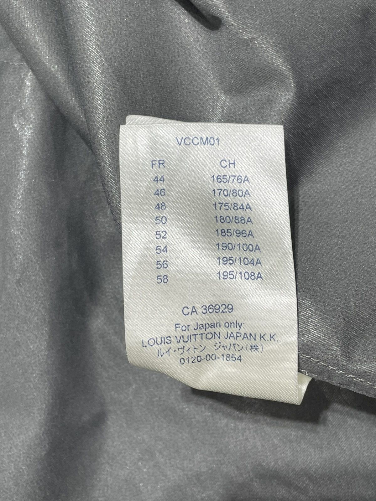 Louis Vuitton FW2019 Louis vuitton X Virgil Abloh - Flag Patch Windbreaker Size US M / EU 48-50 / 2 - 14 Thumbnail