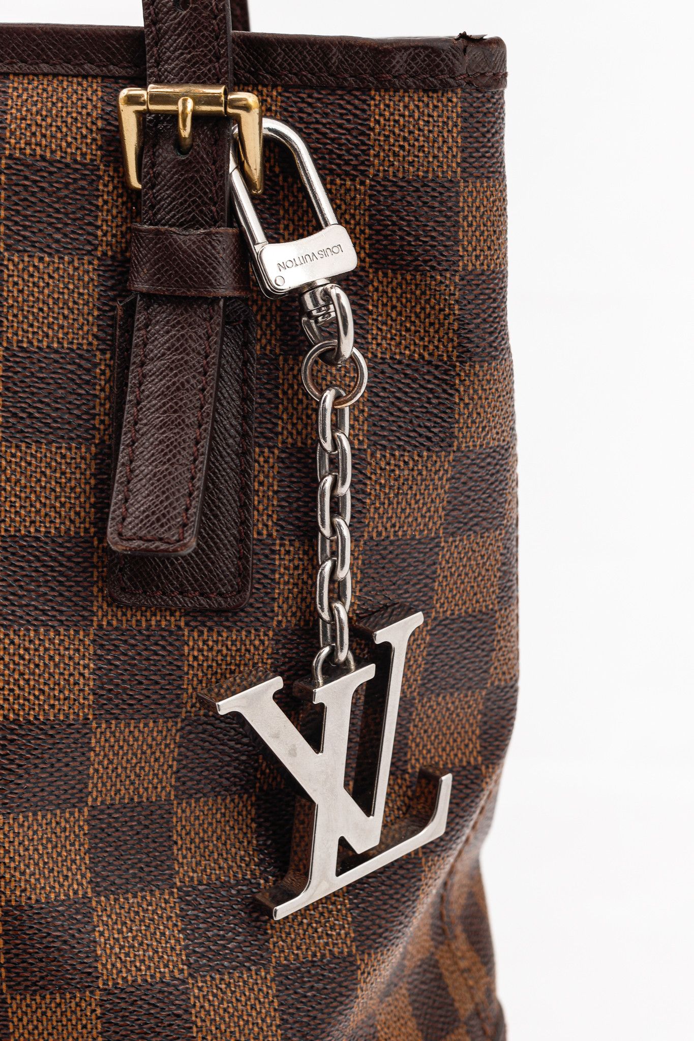 Louis Vuitton Louis Vuitton Silver-Tone LV Initials Keyholder Size ONE SIZE - 5 Thumbnail
